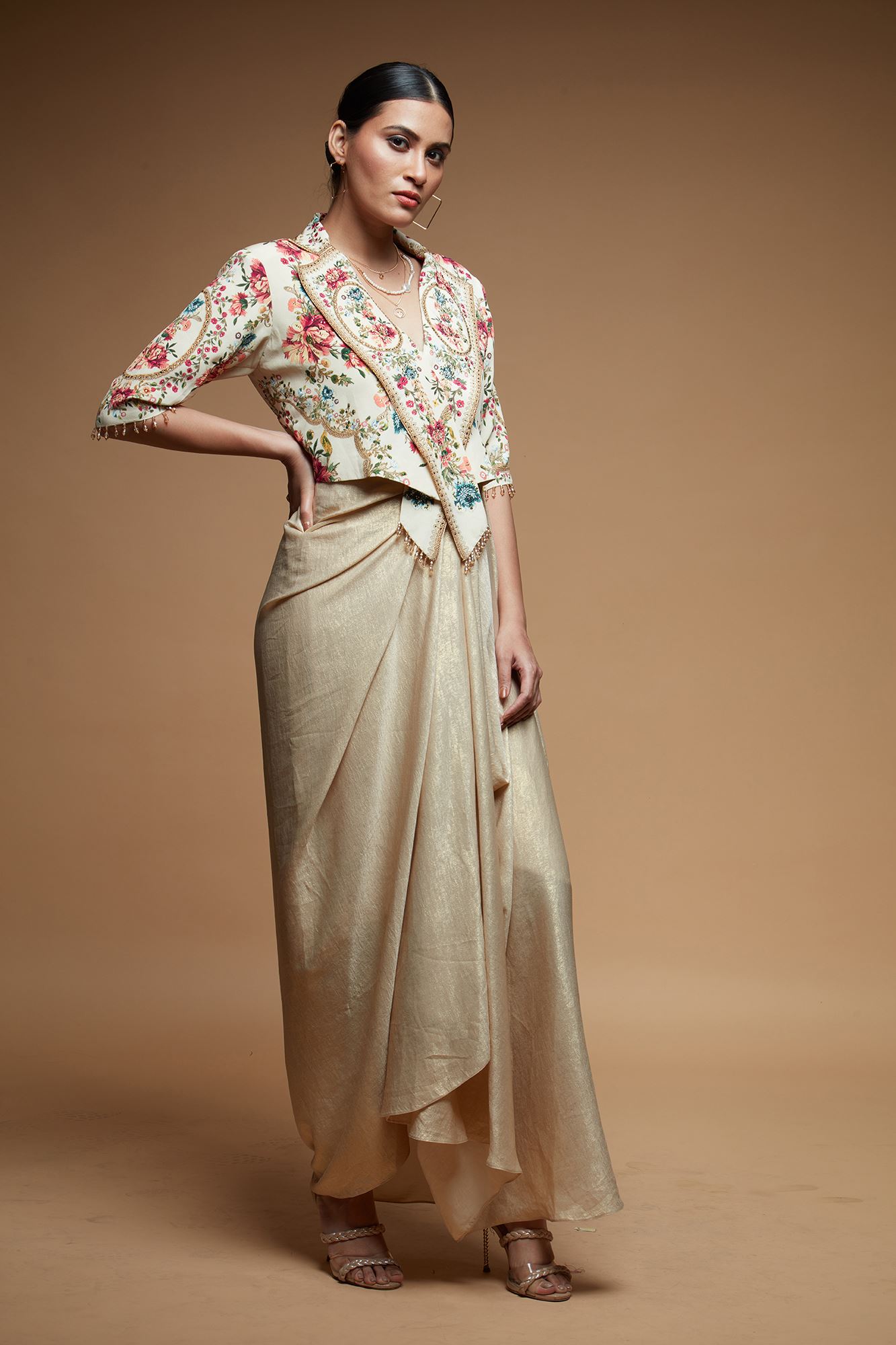 beige-dress-nr262-7