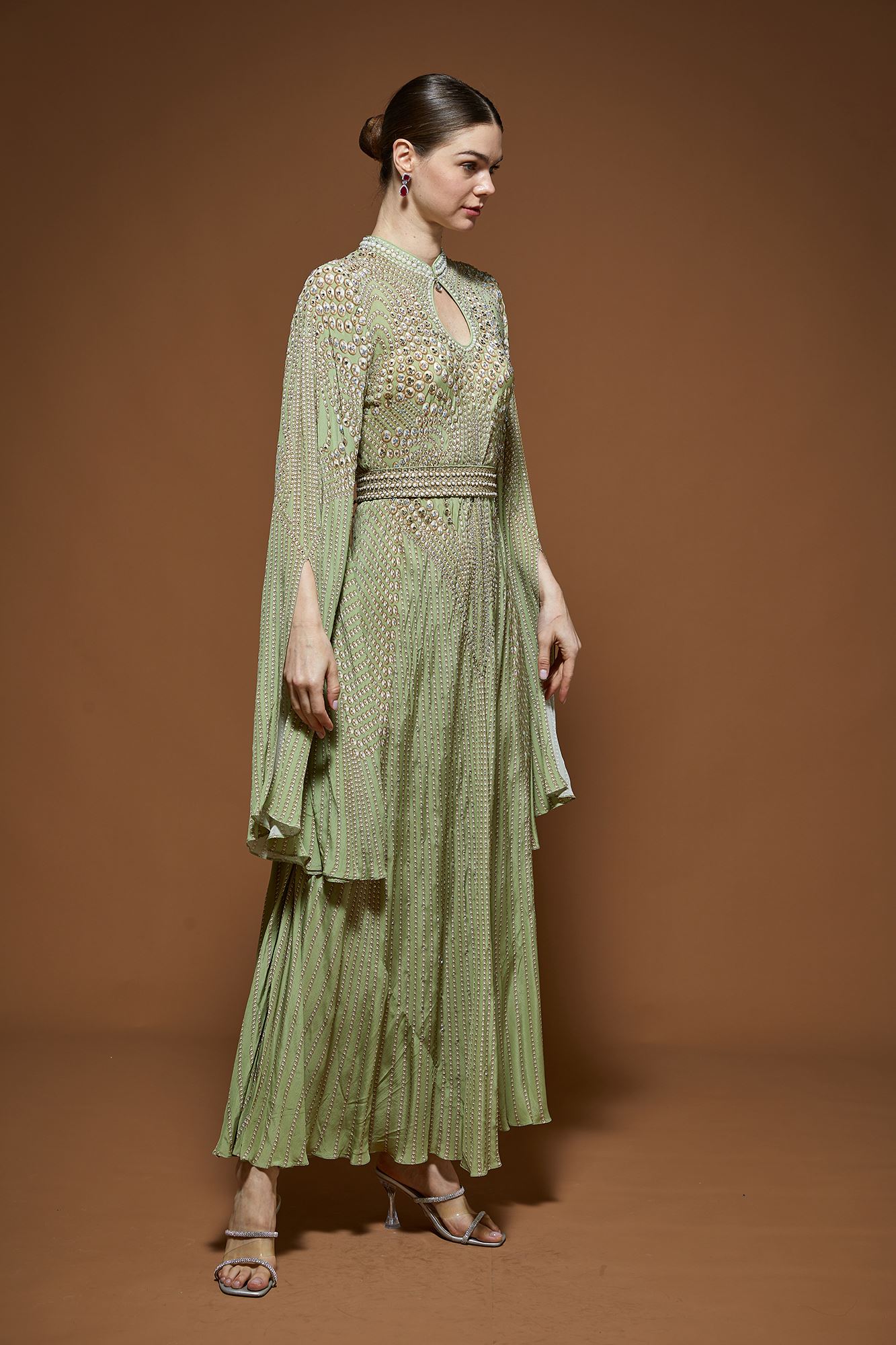 pale-green-gowns-nr299-3