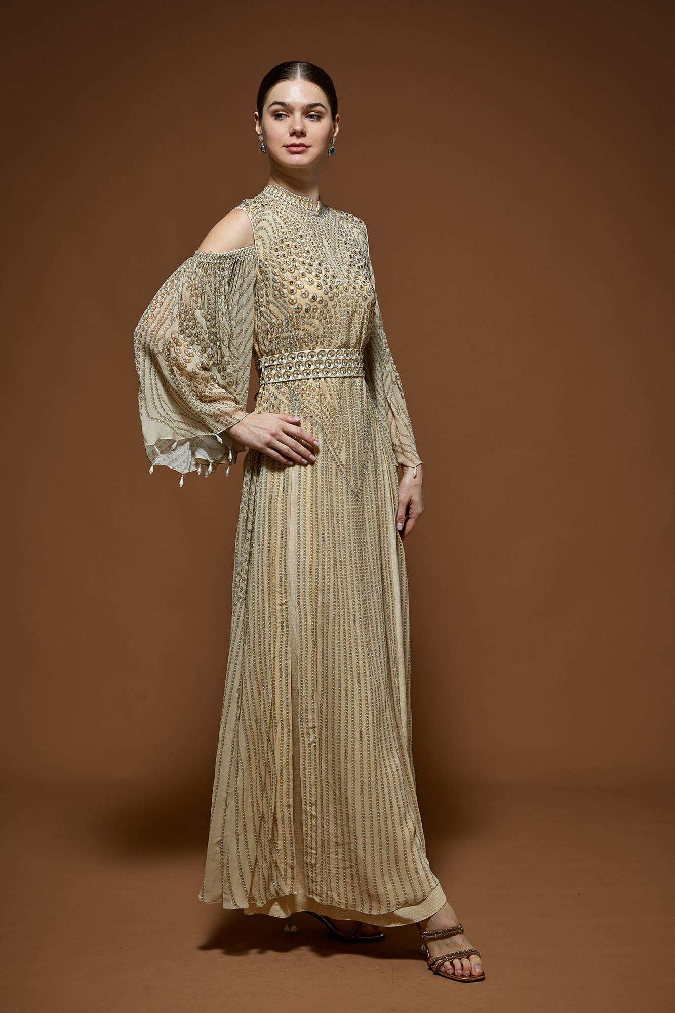 beige-kaftan-nr299-4