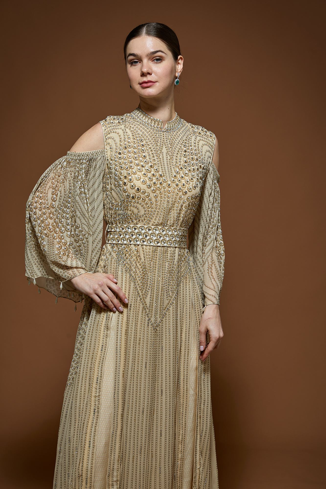 beige-kaftan-nr299-5