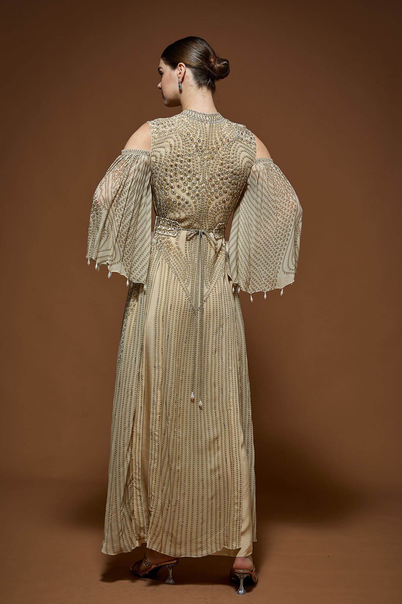 beige-kaftan-nr299-6