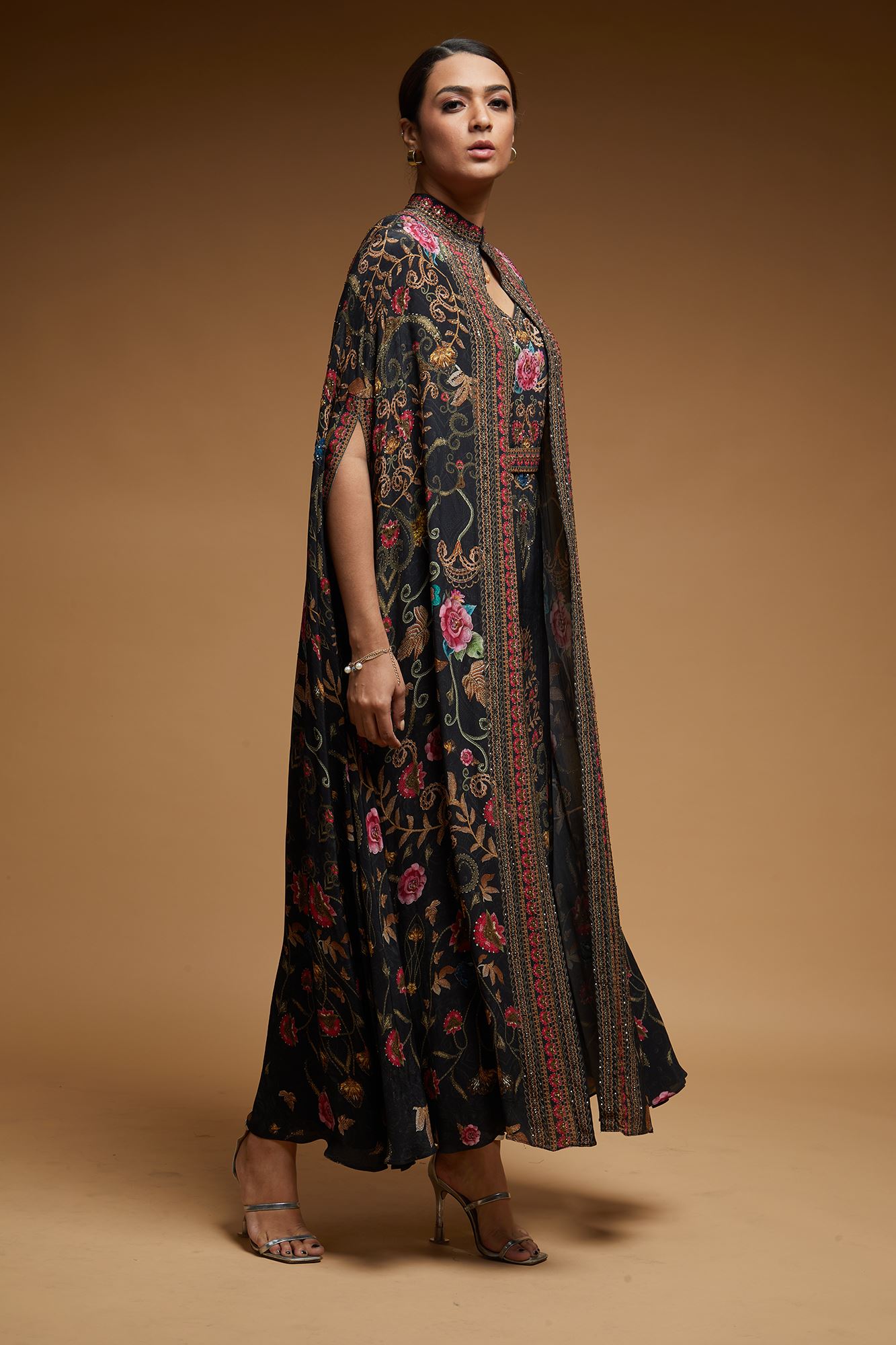 black-kaftan-nr327-3