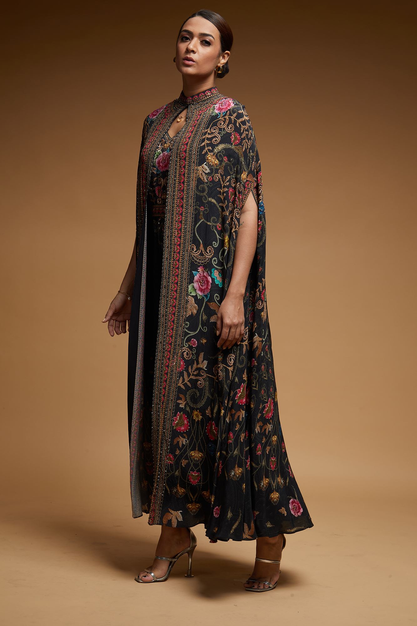 black-kaftan-nr327-5