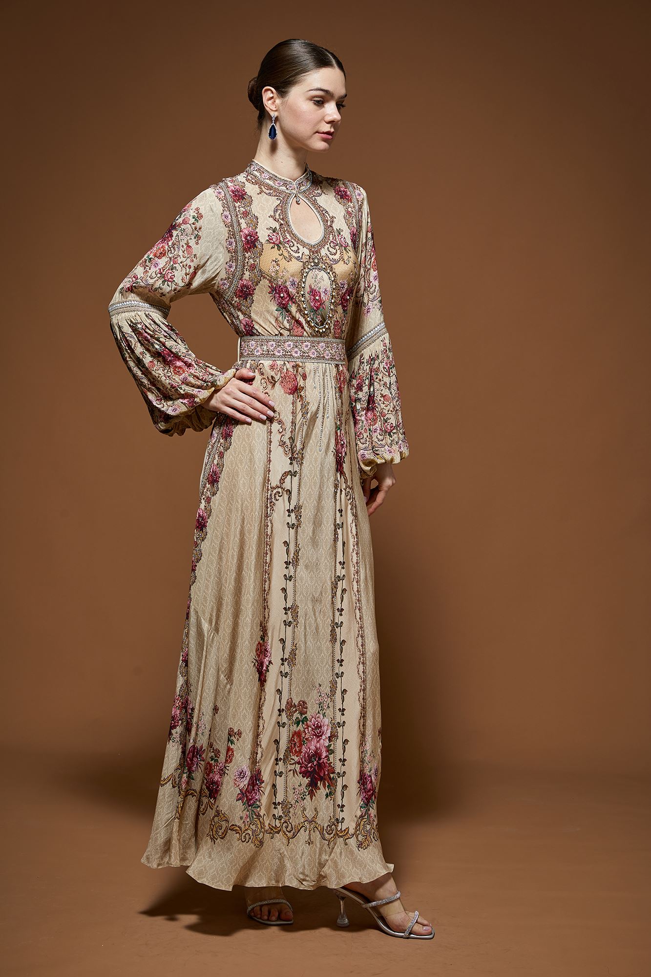 beige-gowns-nrs428-4