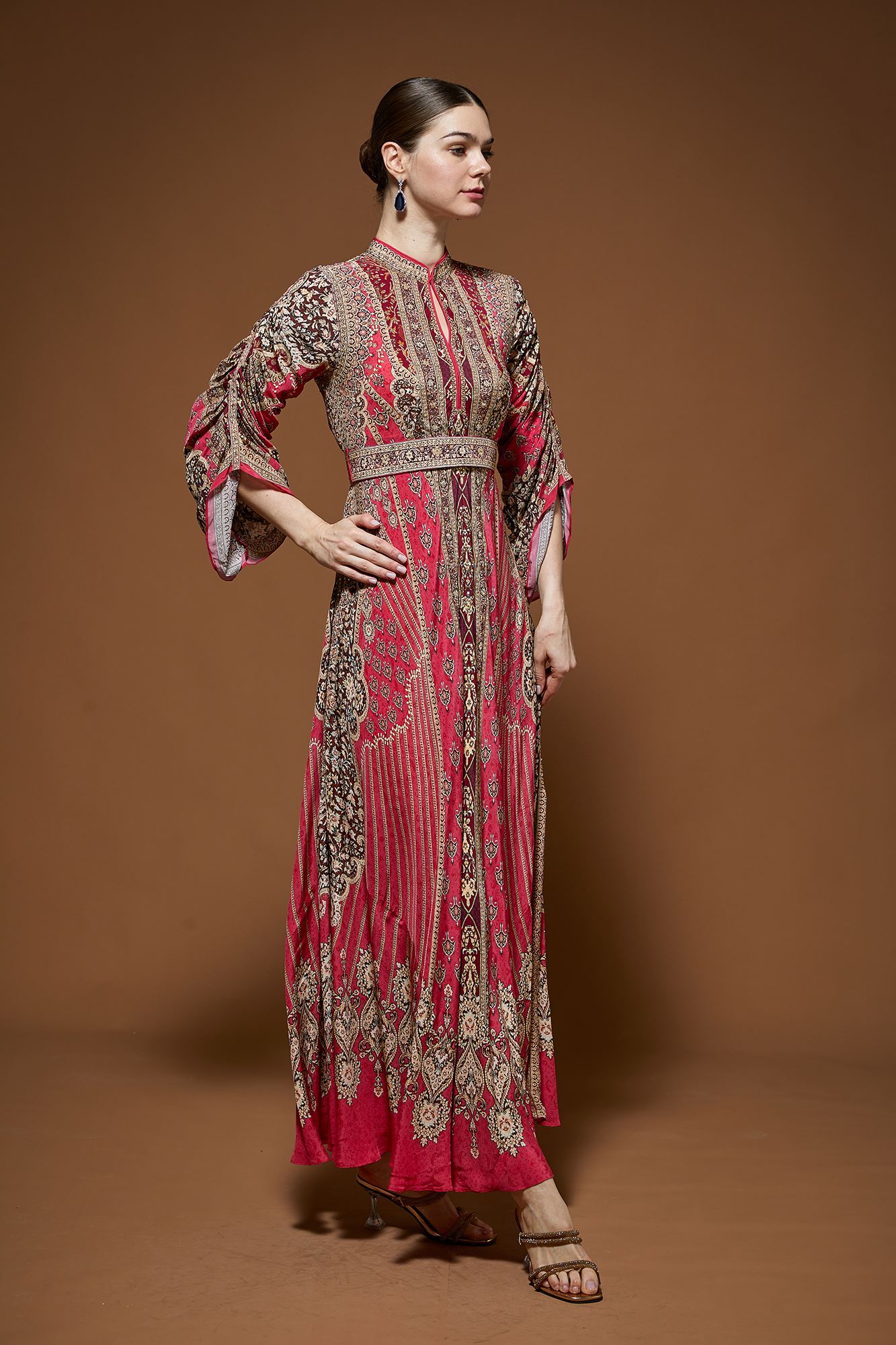 red-gowns-nrs581-4