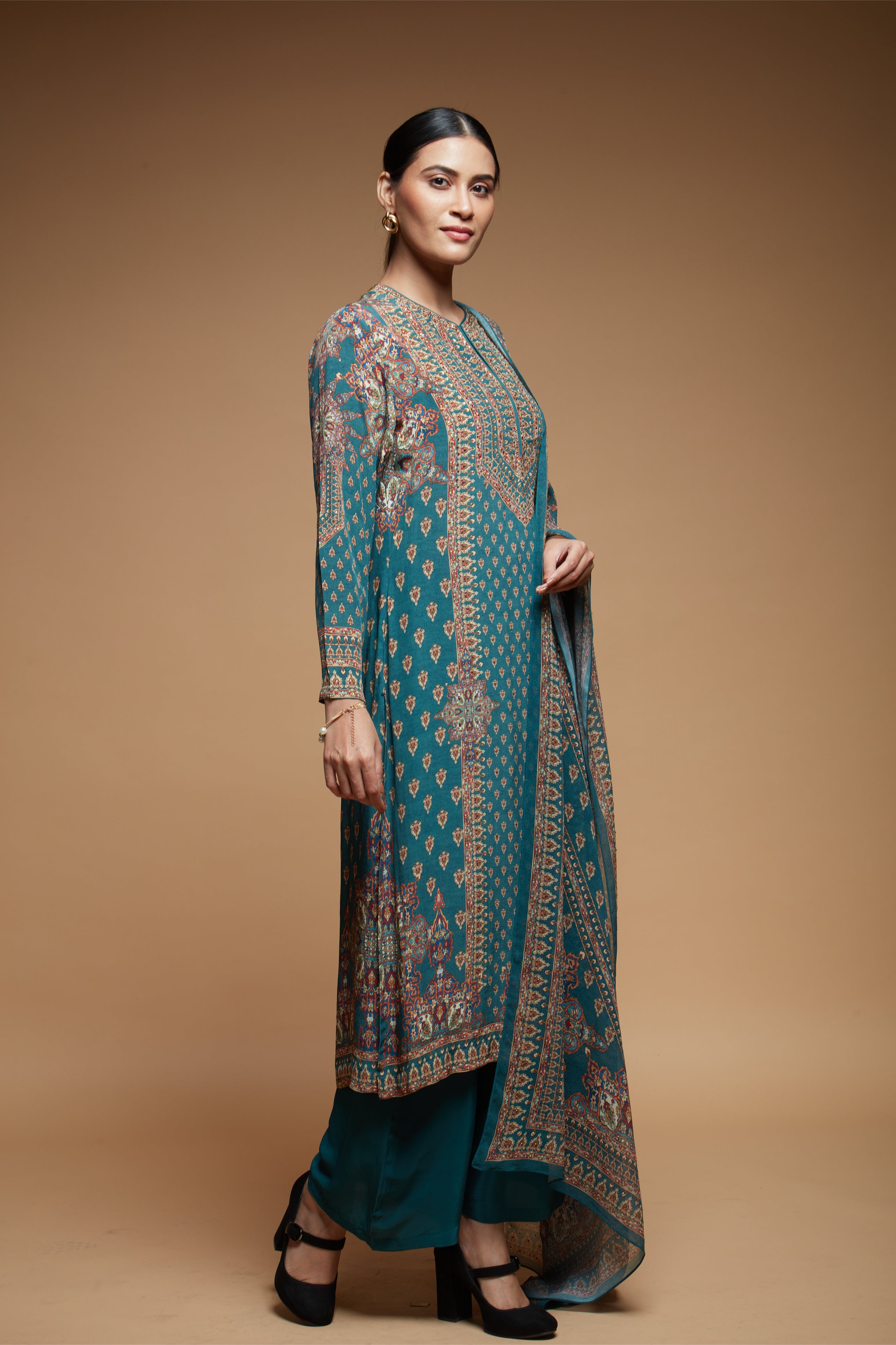 Teal--Color-Suit-Set