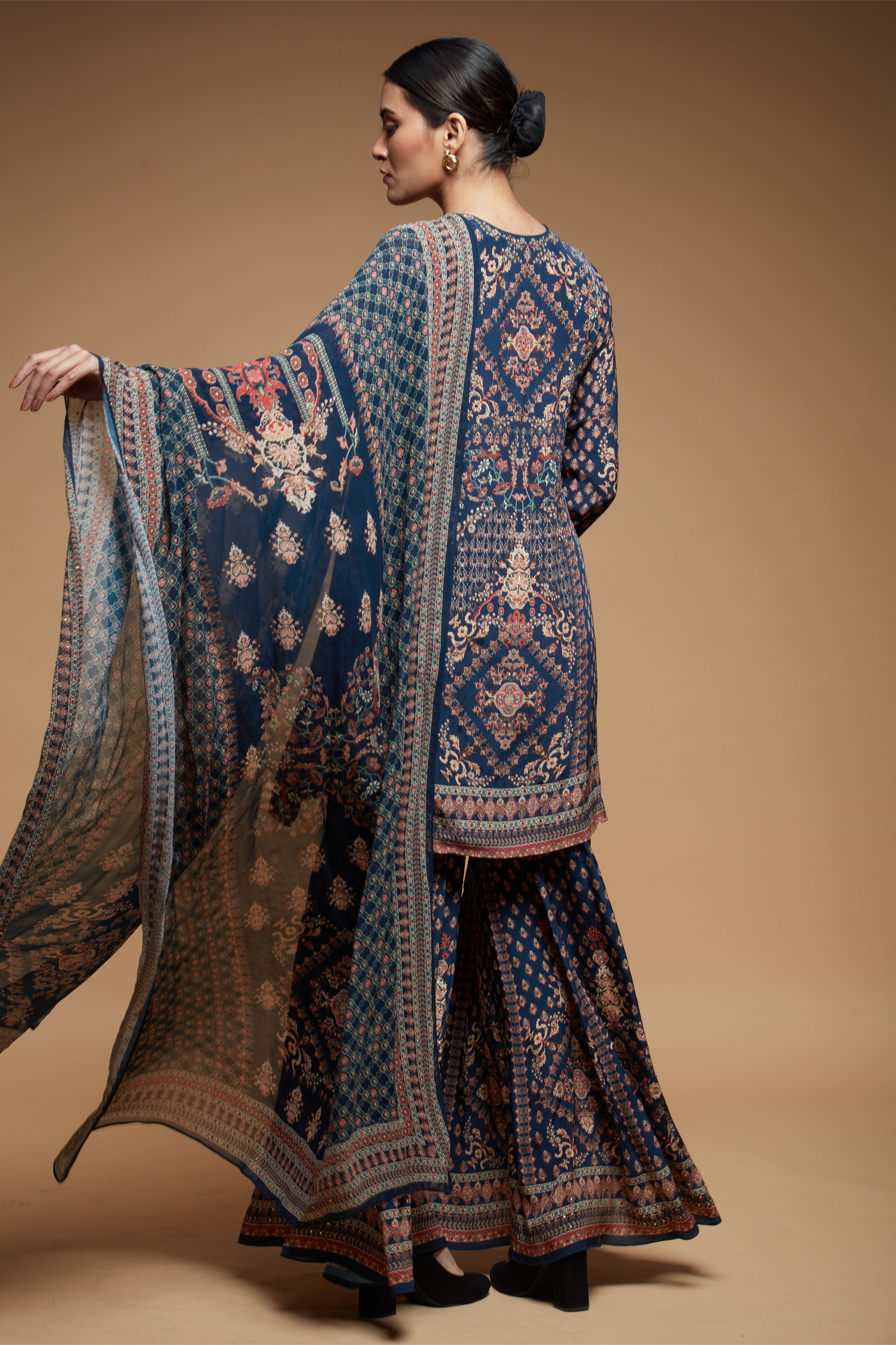 navy-blue-color-suit-set-3