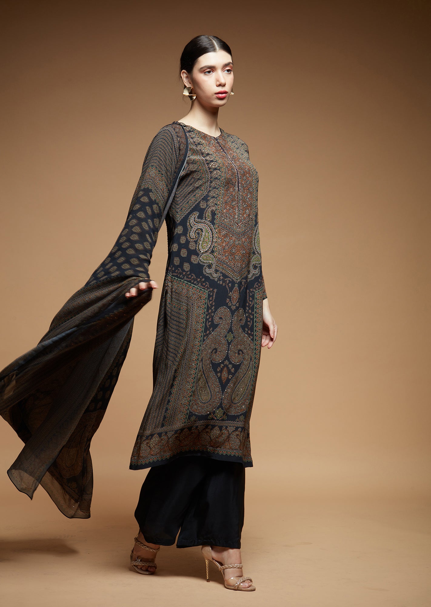 Black-Color-Suit-Set