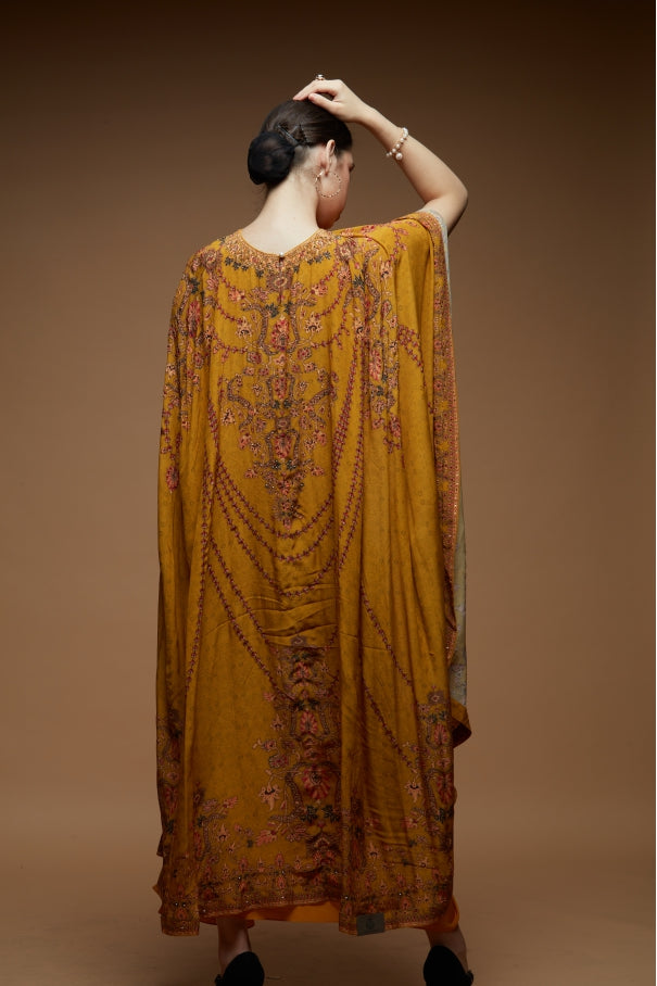 mustard-color-shrug-4