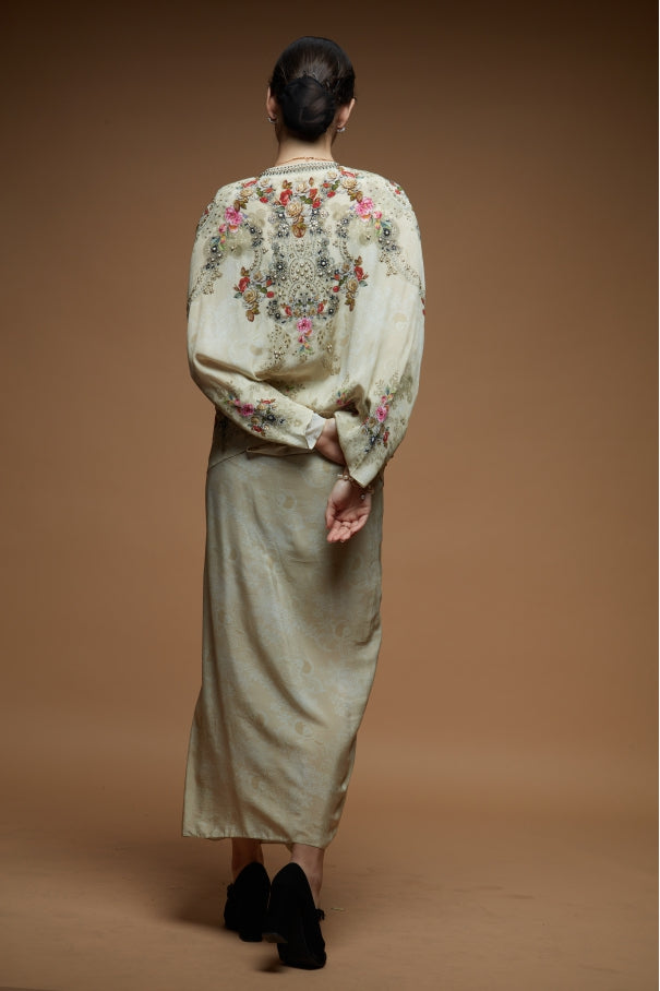 beige-color-cape-4