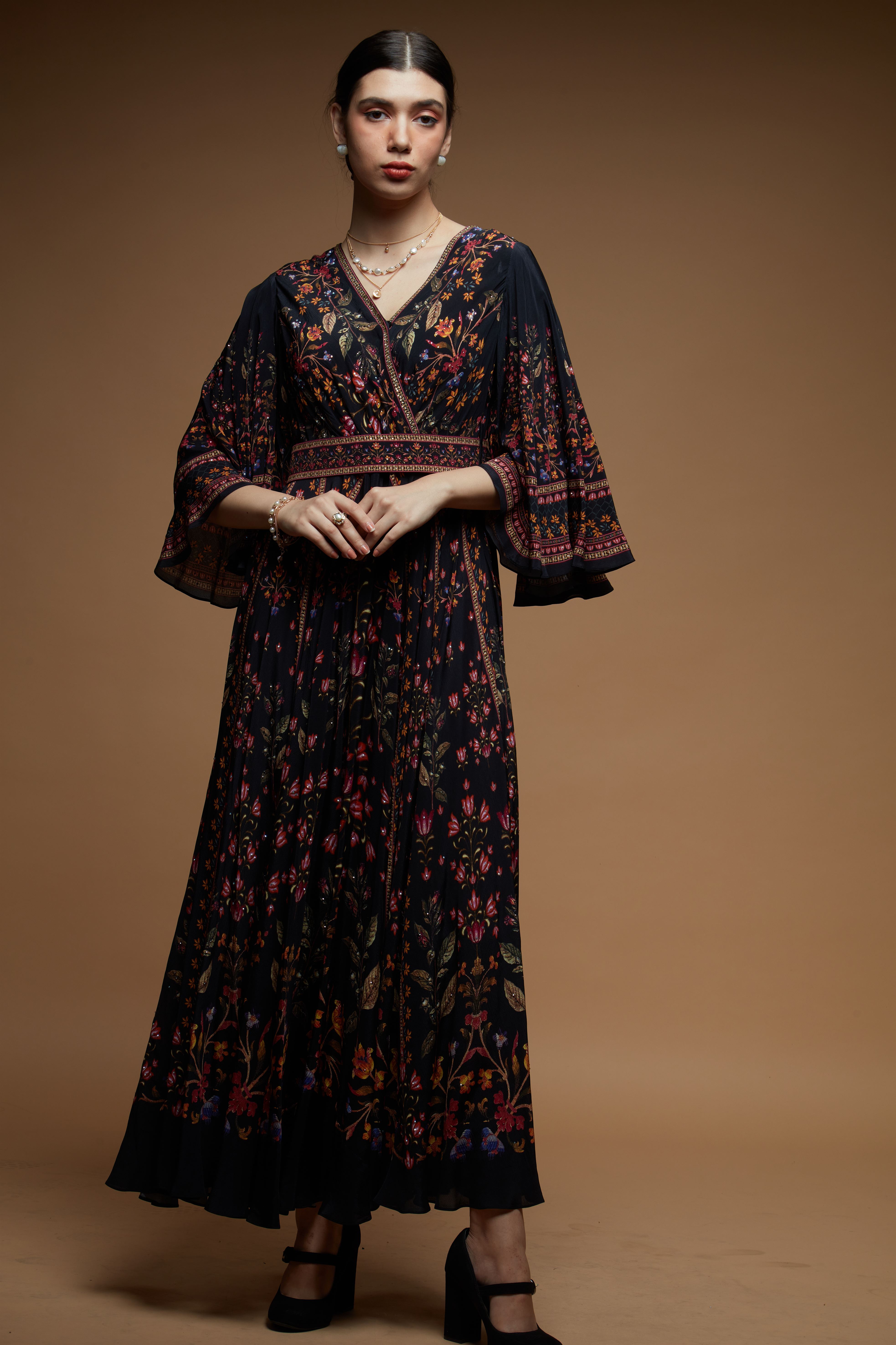 mb100black-color-kaftan-1