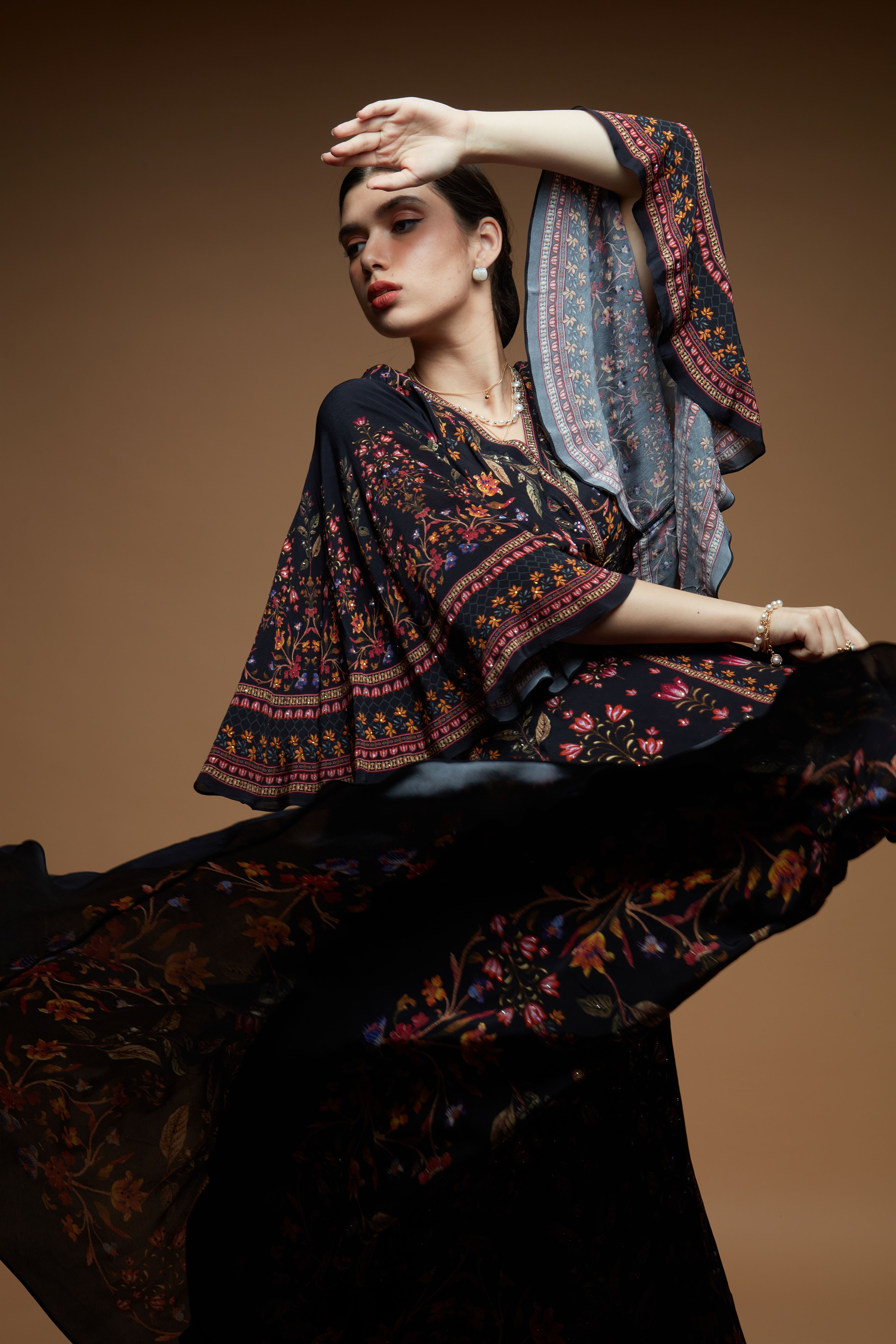 mb100black-color-kaftan-8