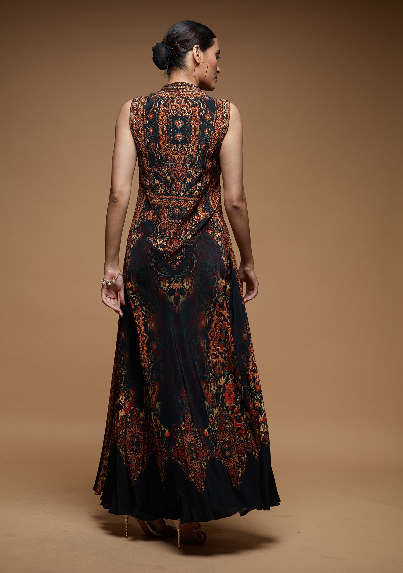 mb87black-color-halter-5