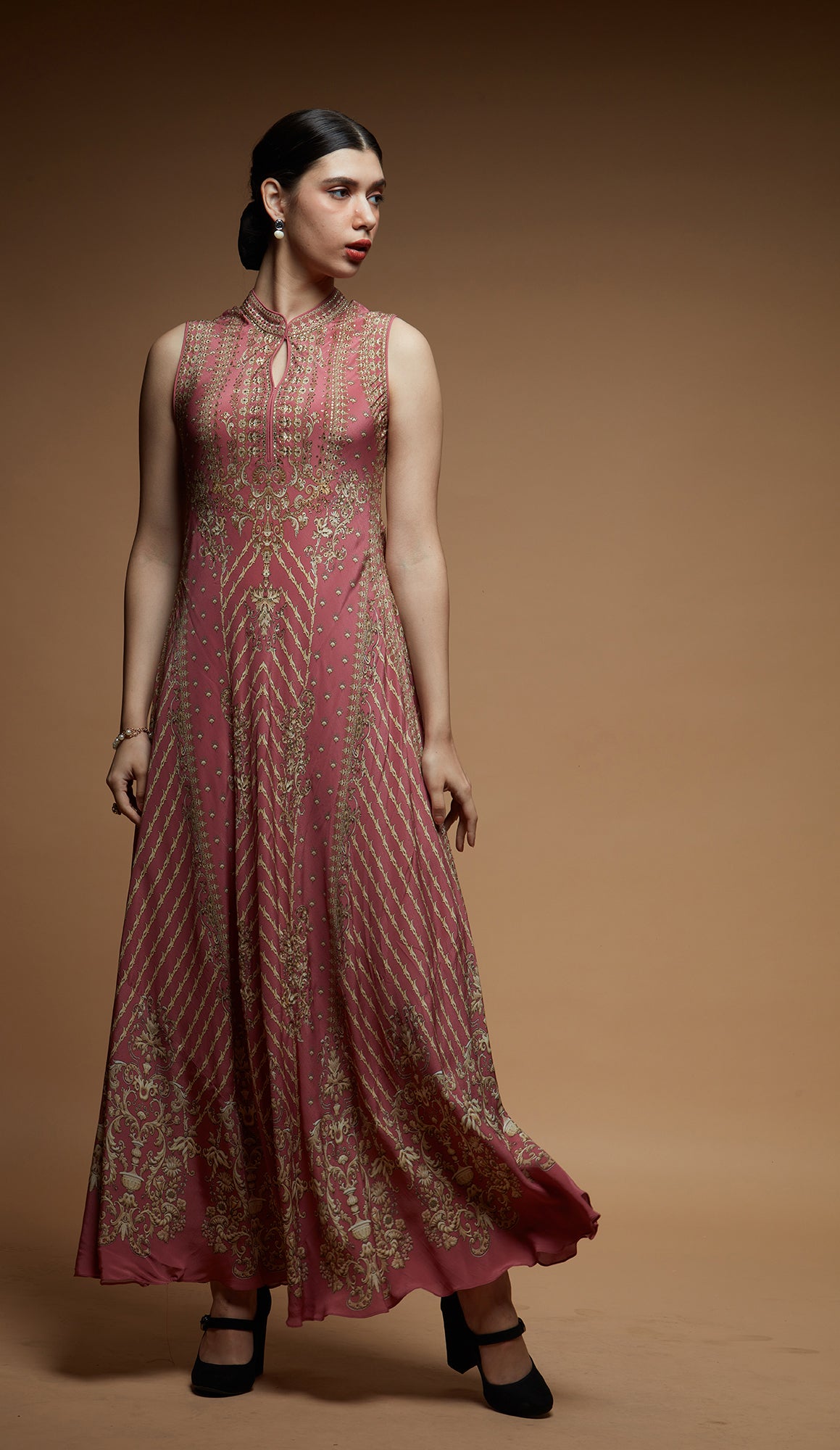 mb77pale-pink-halter-2