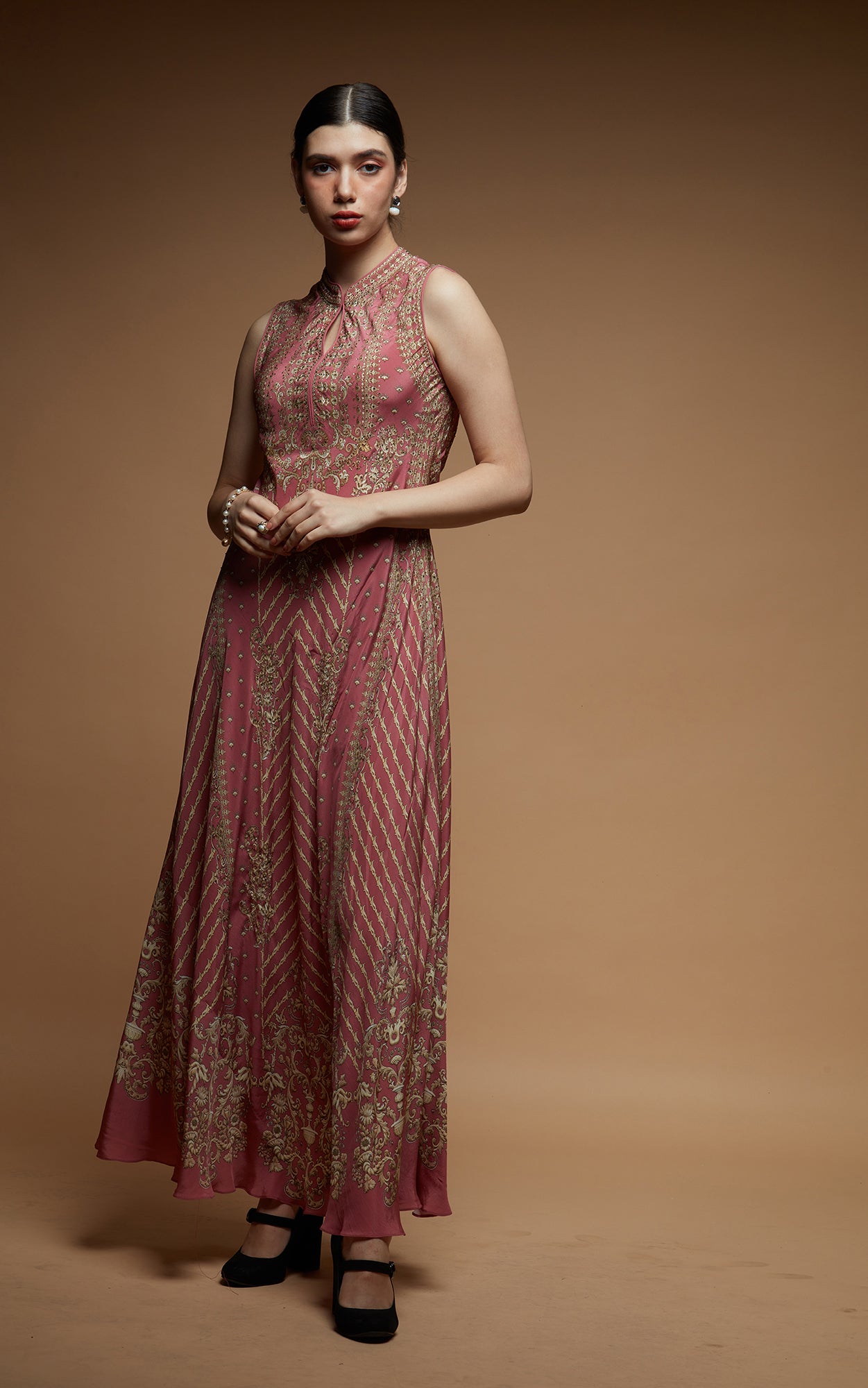 mb77pale-pink-halter-3