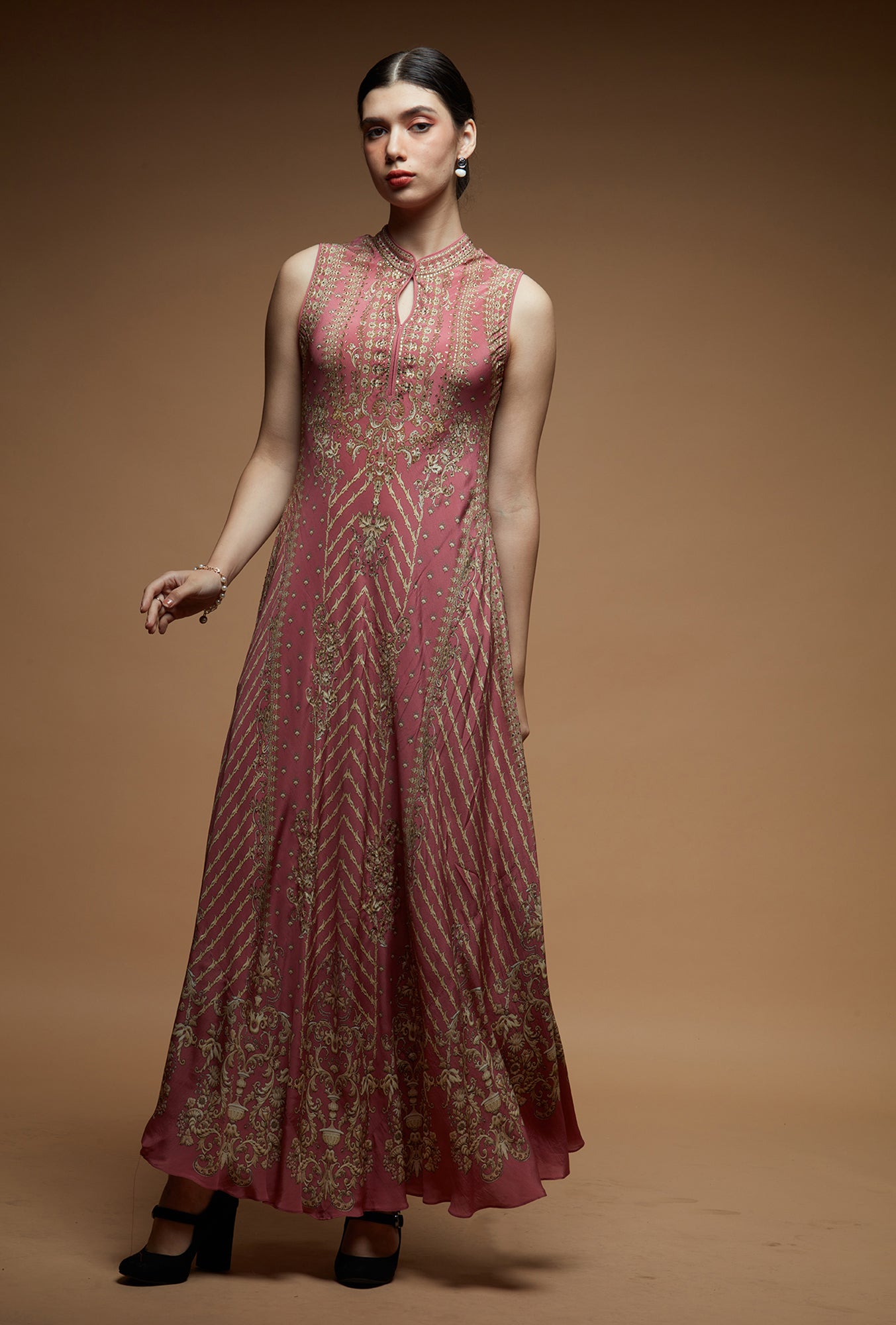 mb77pale-pink-halter-5