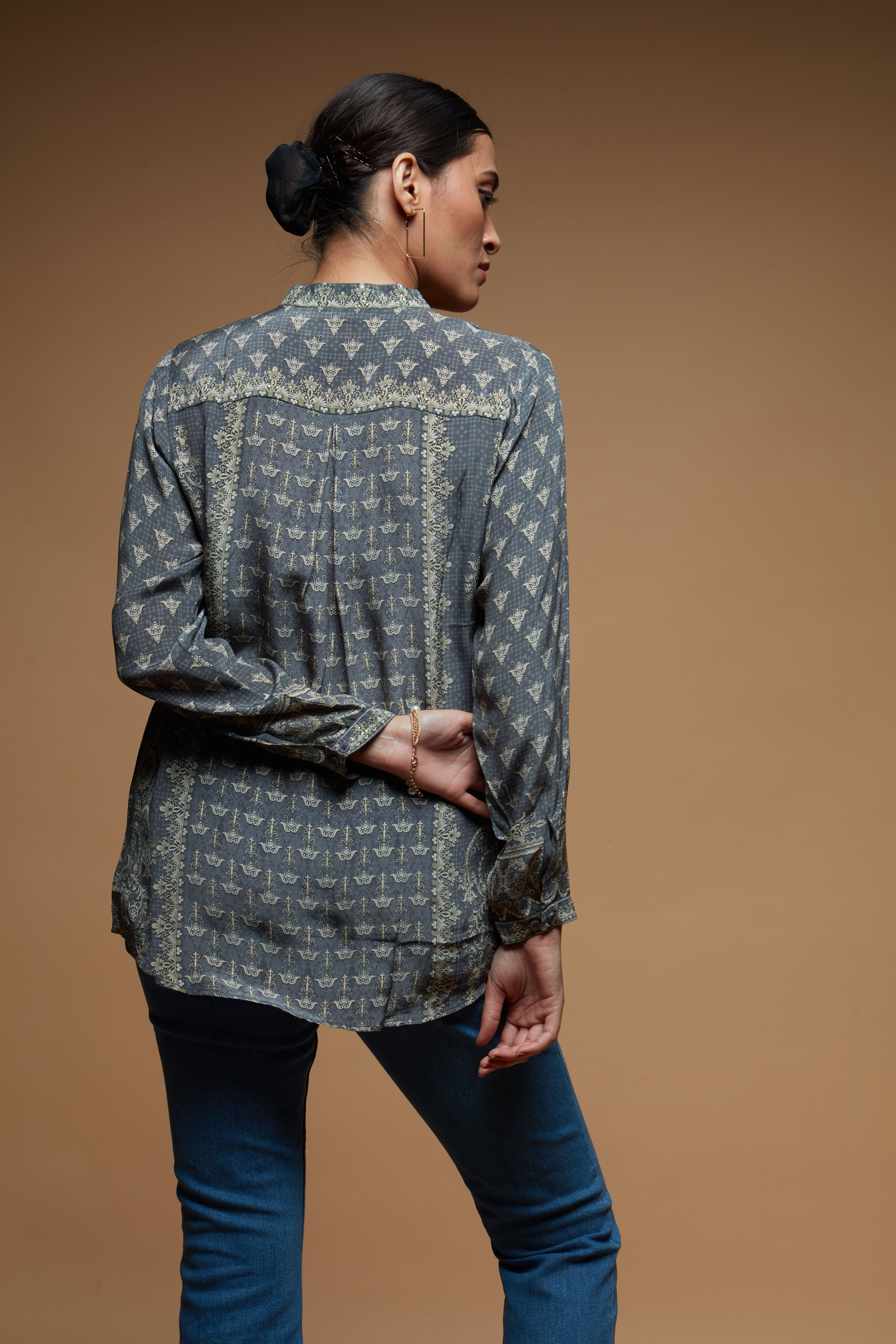 mb30grey-color-shirt-5