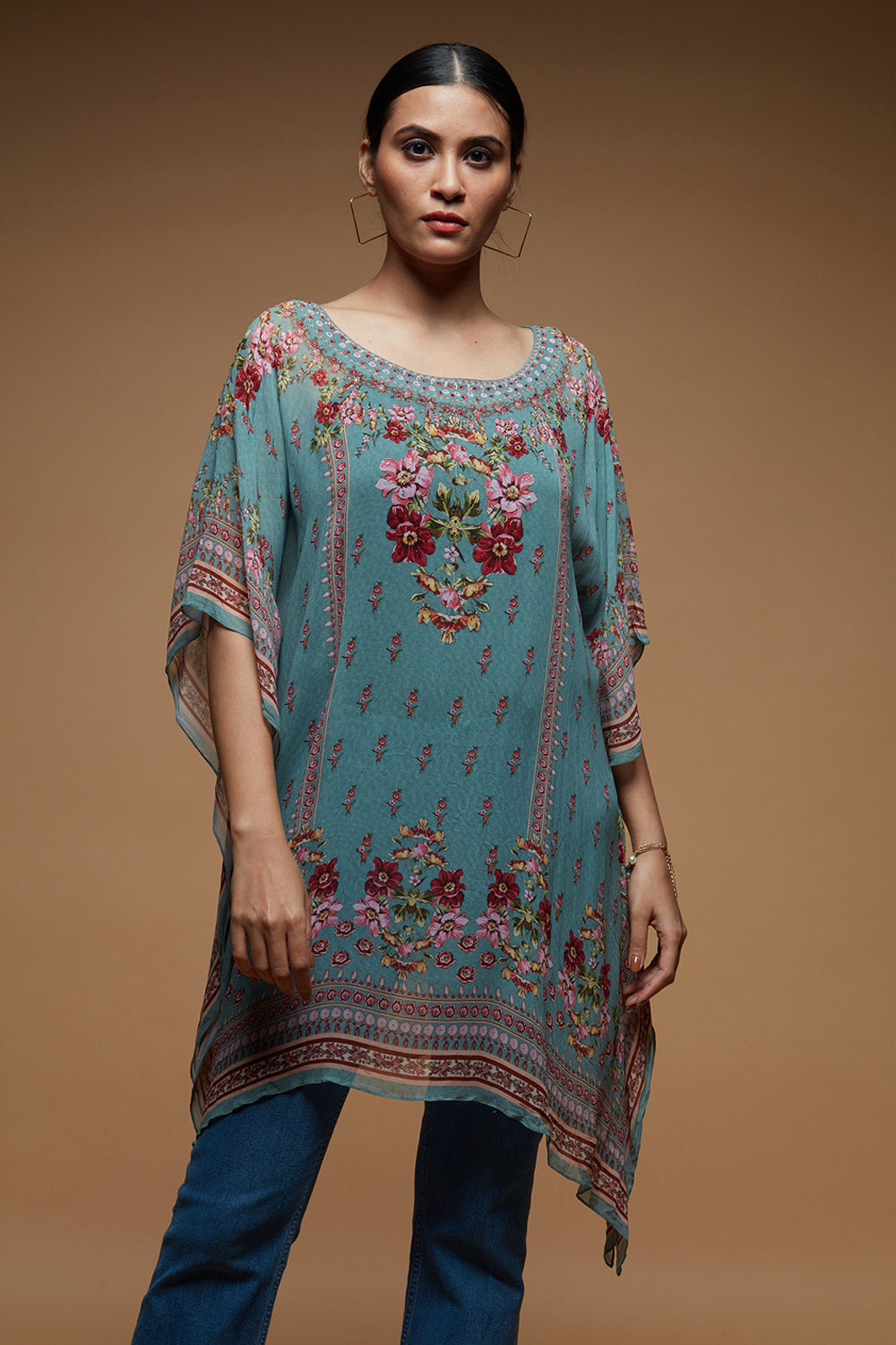 Aqua Color Short Farasha