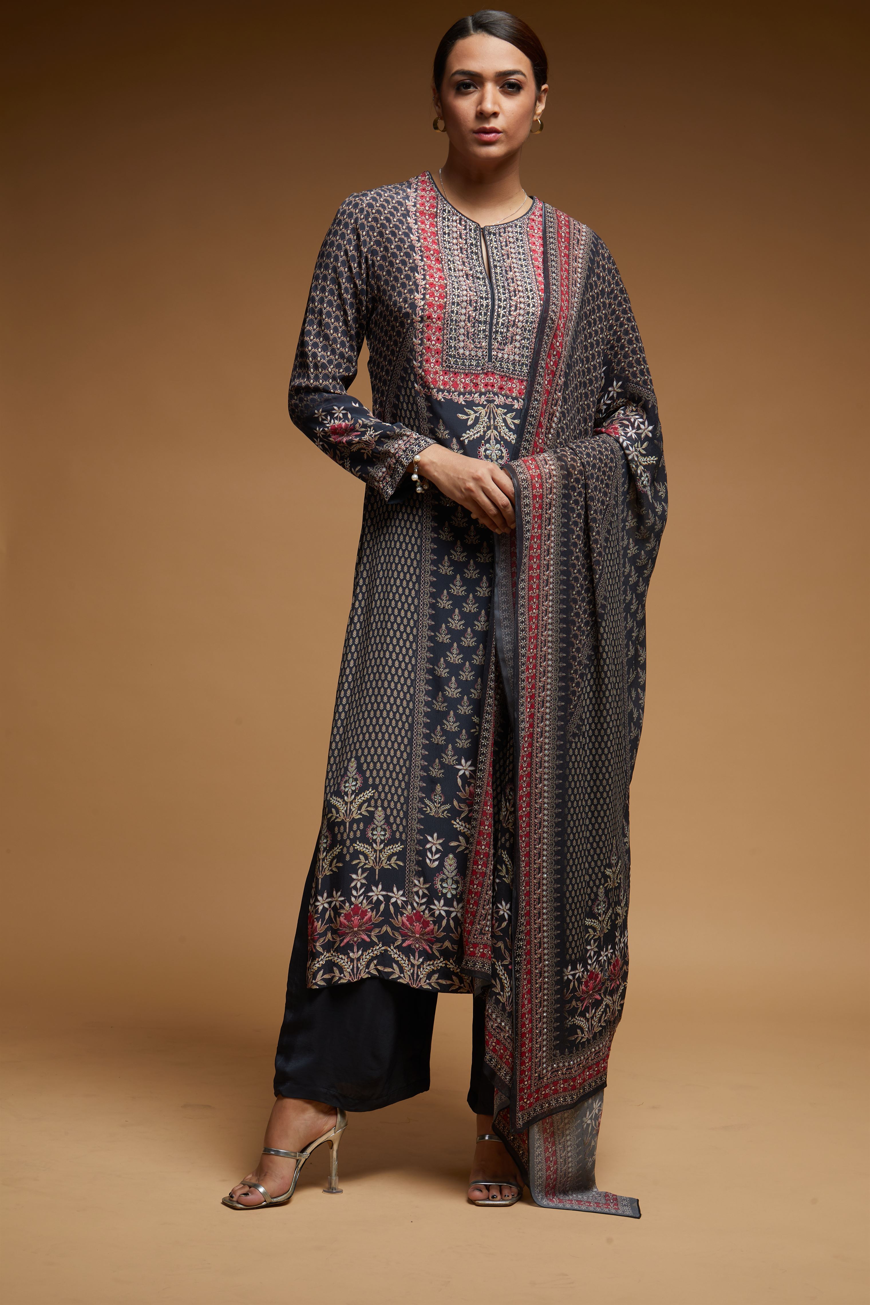 Black-Color-Suit-Set