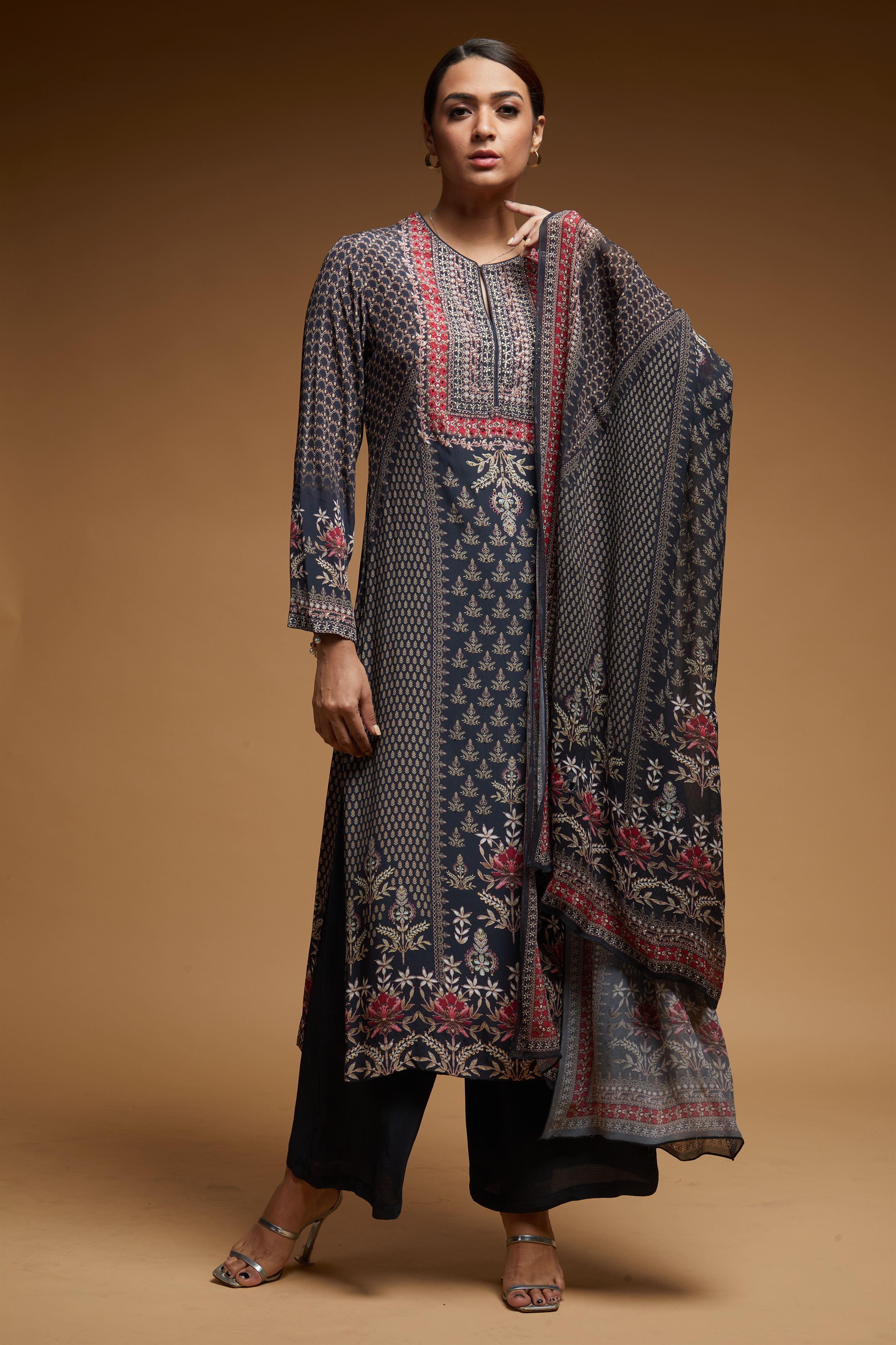 Black-Color-Suit-Set