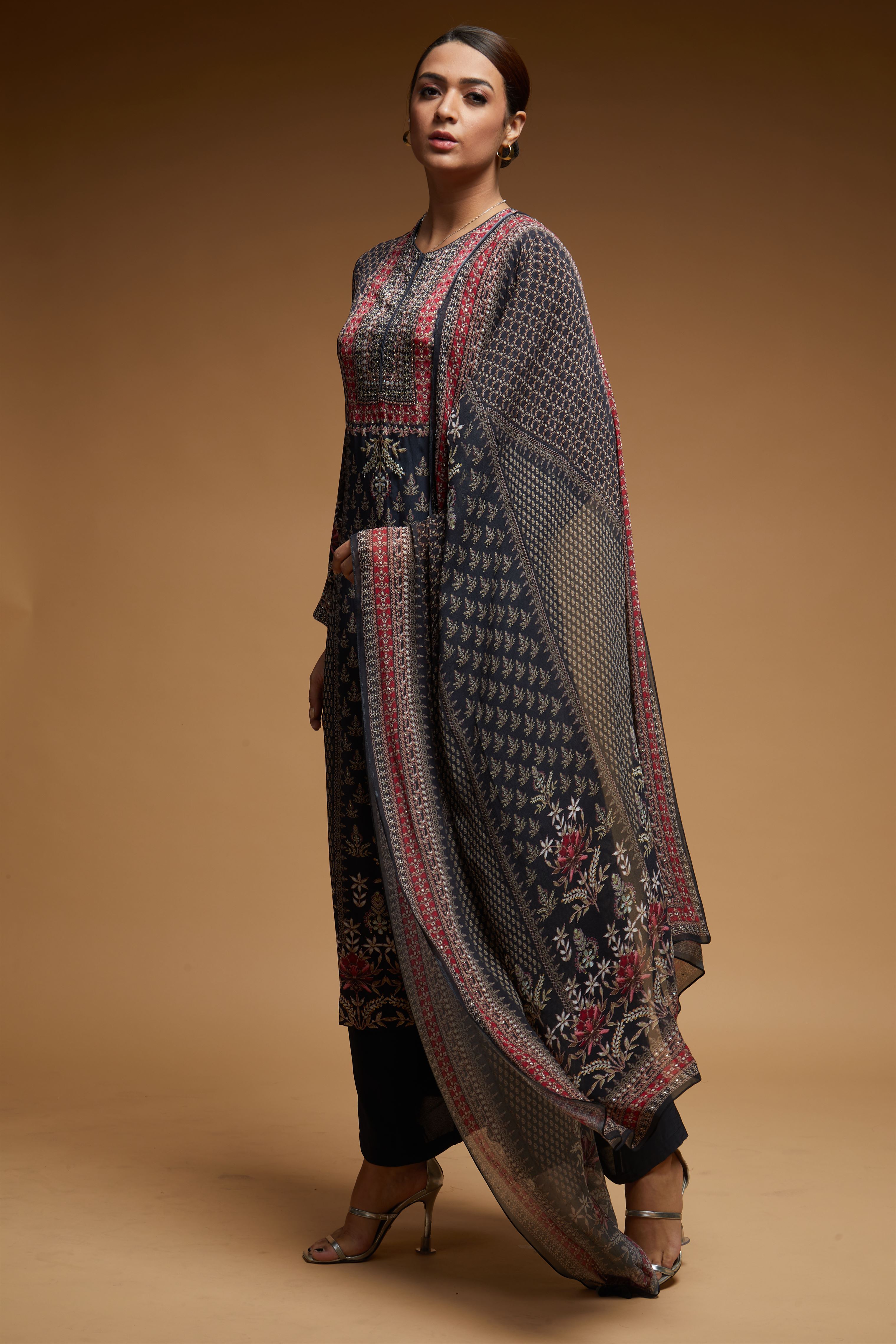 Black-Color-Suit-Set