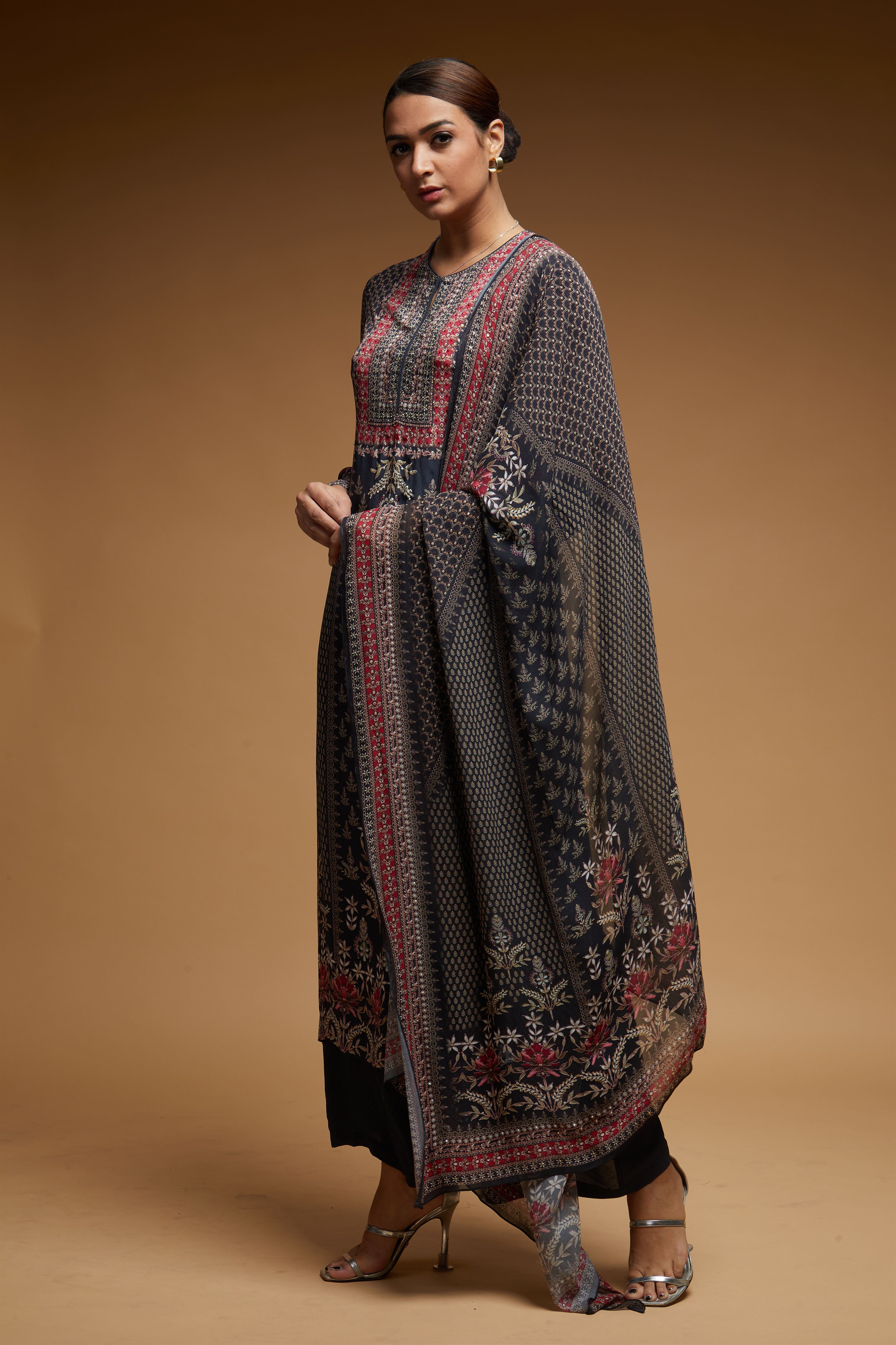 Black-Color-Suit-Set