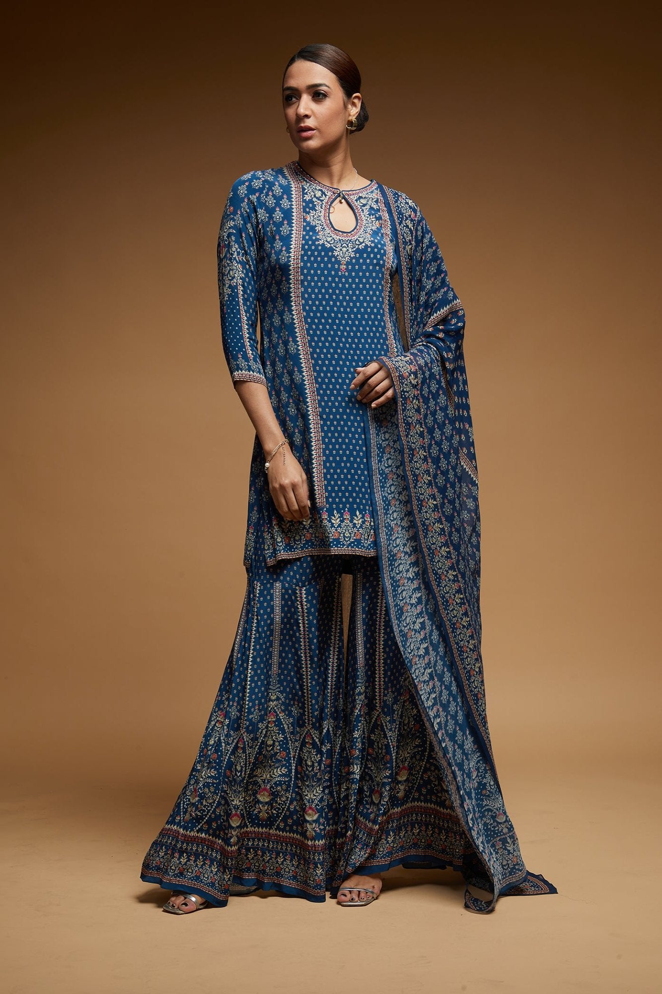 nr13blue-color-sharara-2