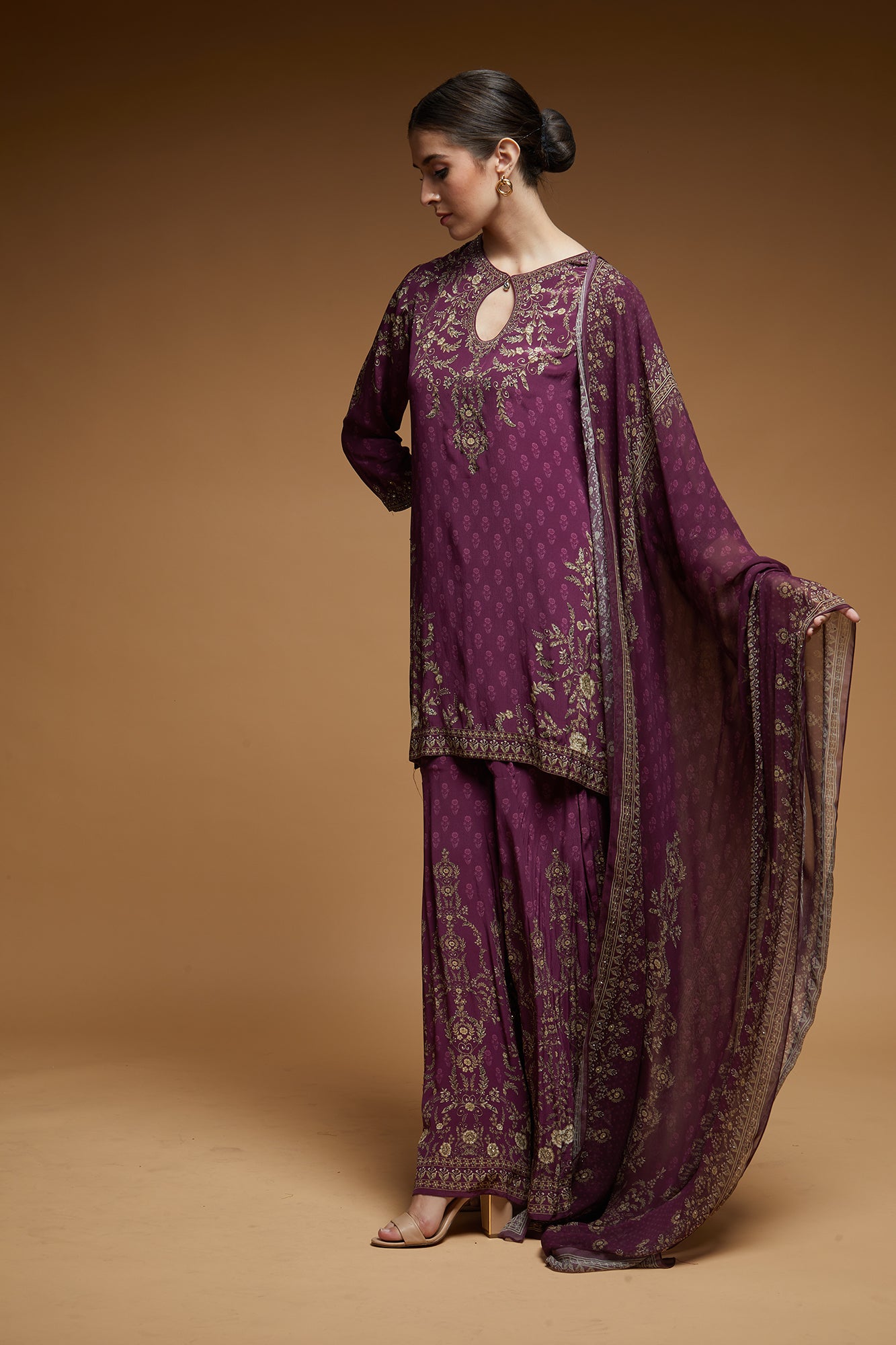 nr12wine-color-sharara-3
