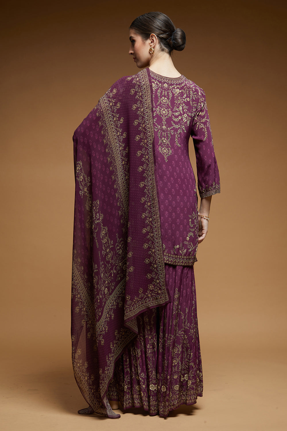Wine Color Sharara