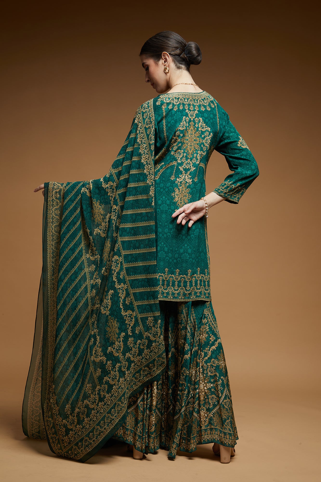 nr10teal-color-sharara-5
