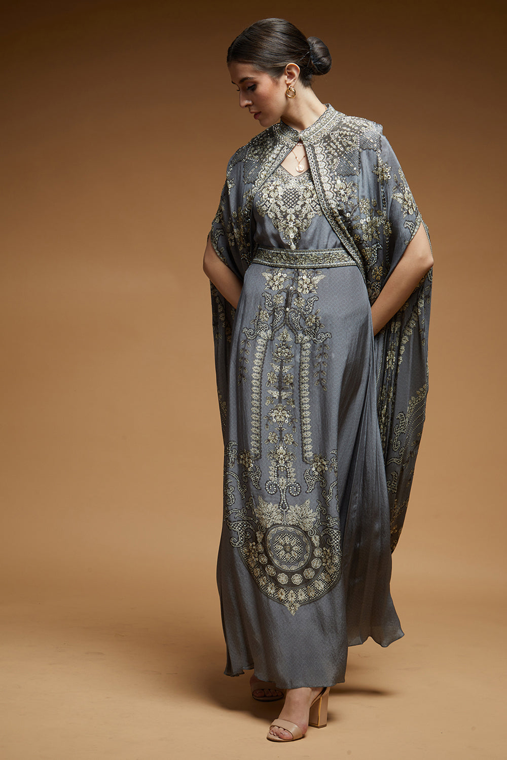 Da'irah Cape Kaftan Gown