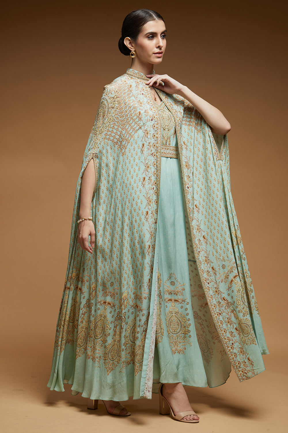 Daqiq Cape Kaftan Gown