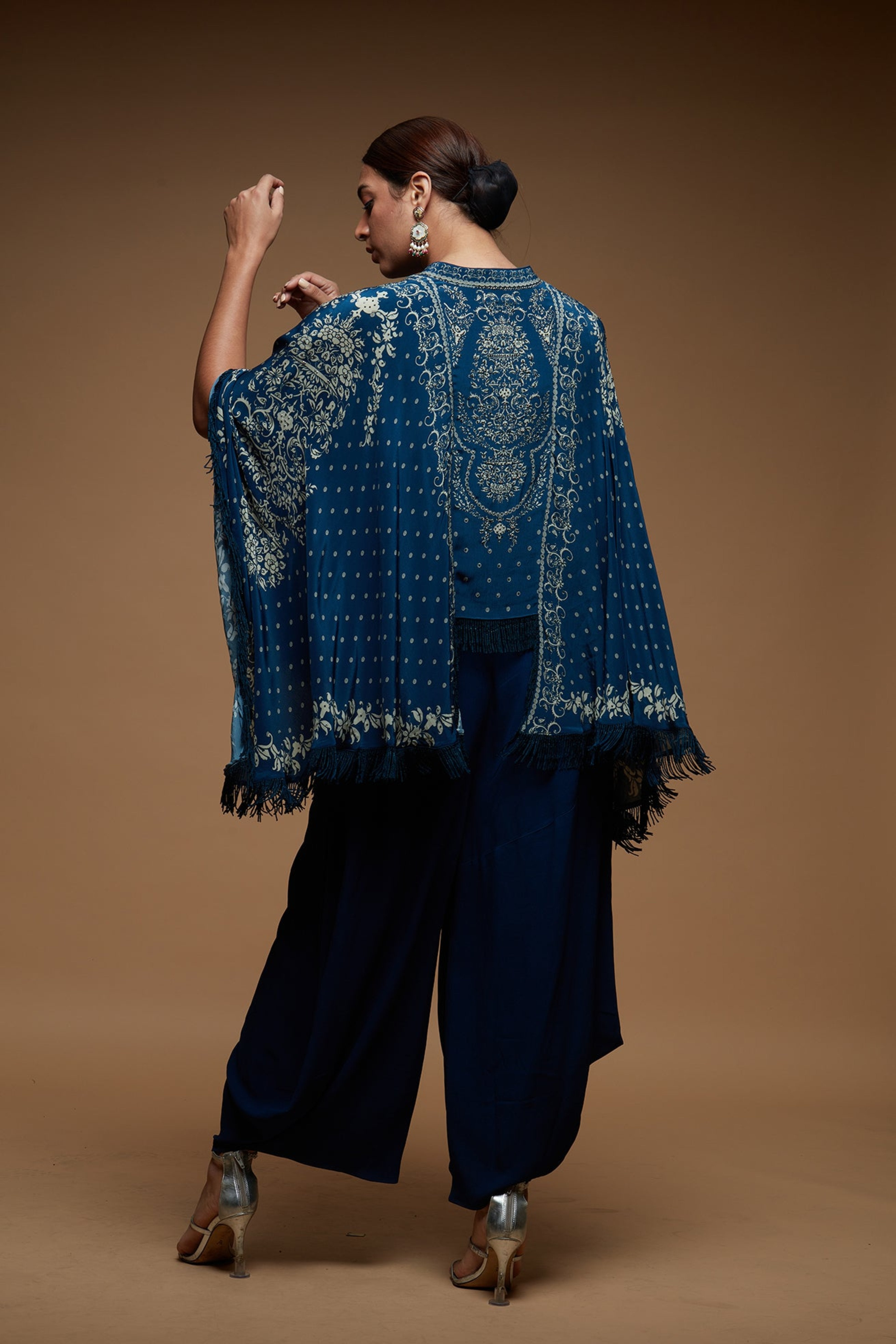 mb114blue-color-cape-6