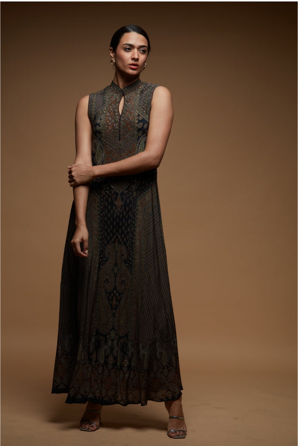 black-color-gown-1-1