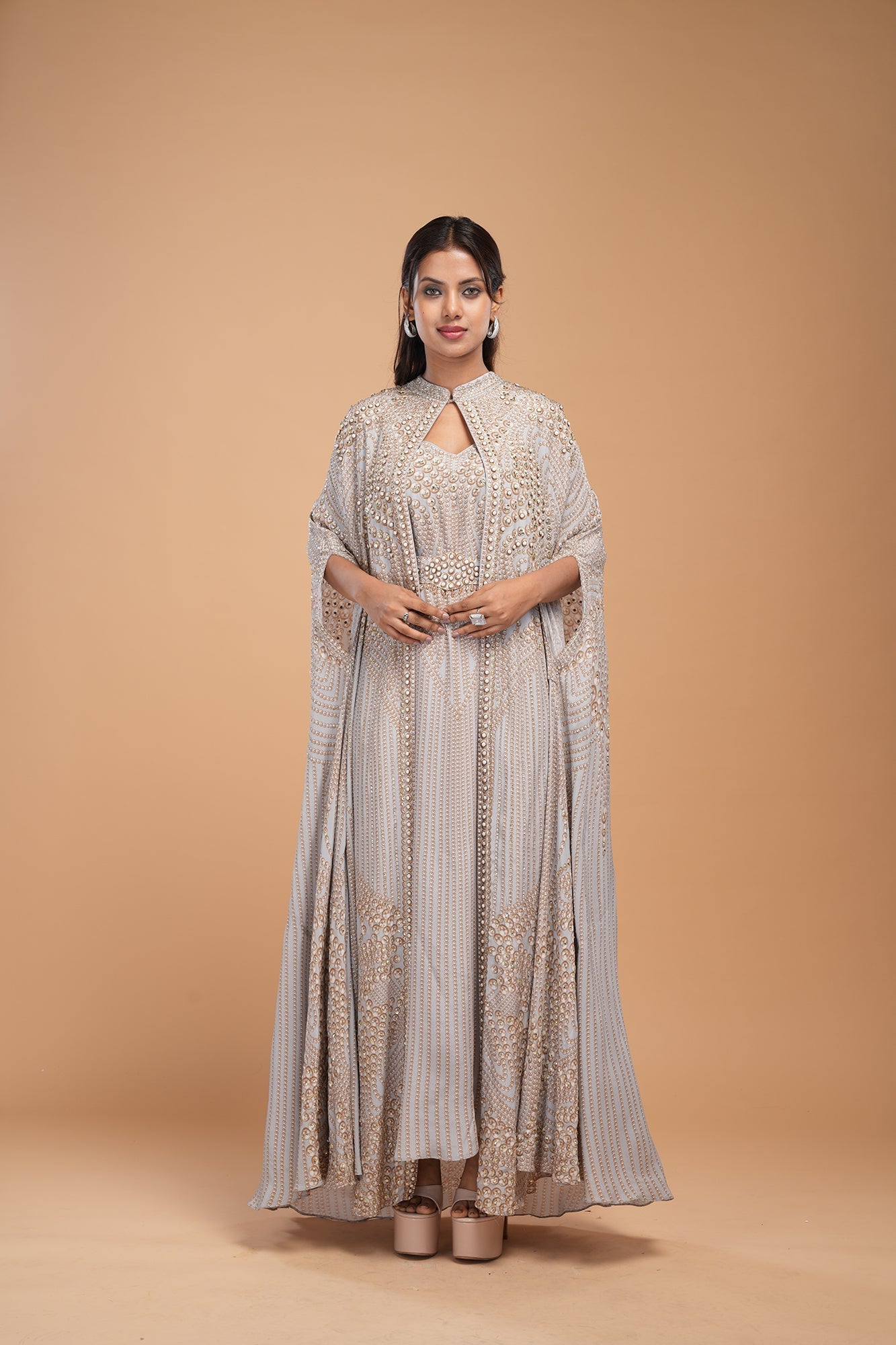 silver-color-kaftan-6