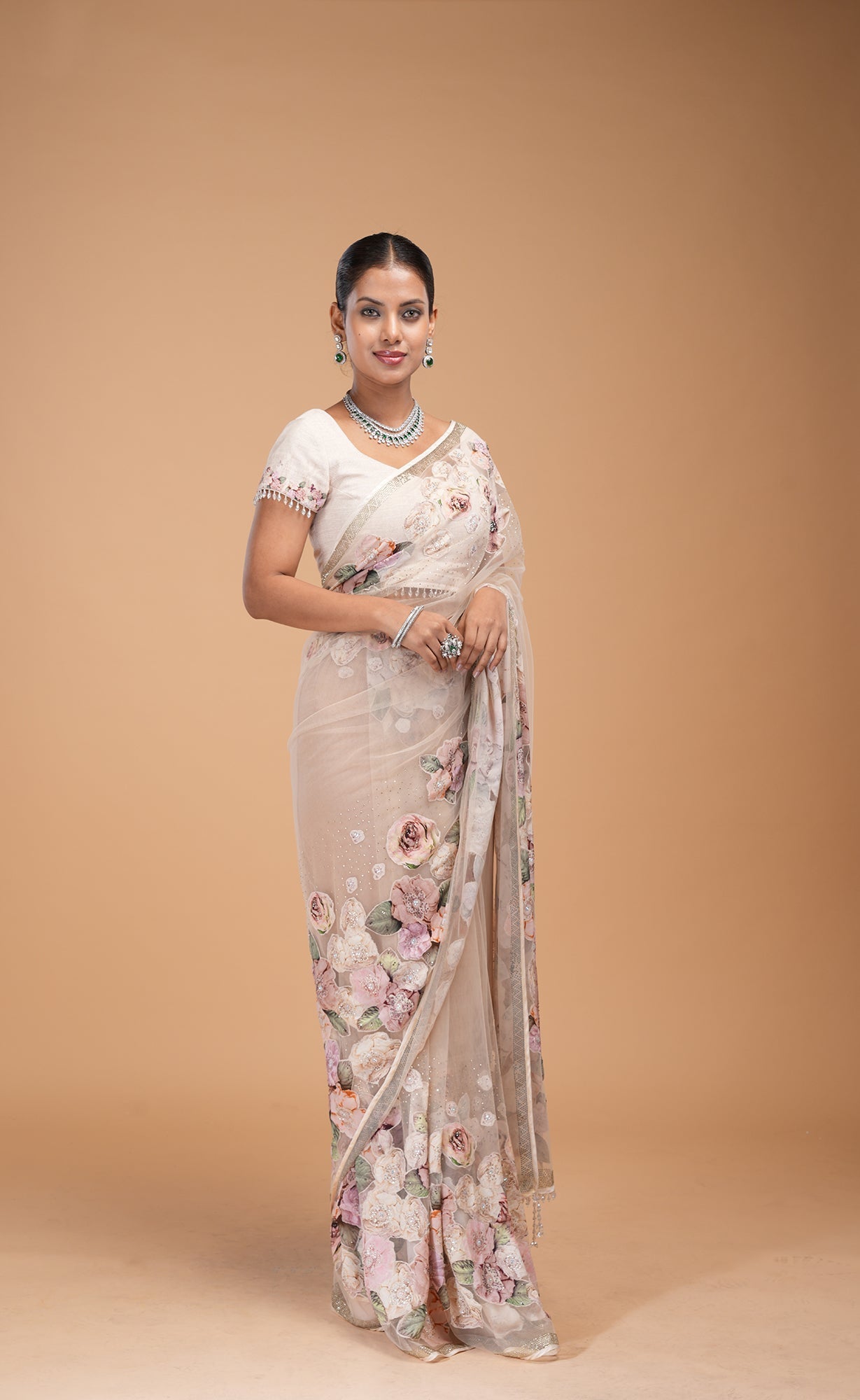 beige-color-saree-4