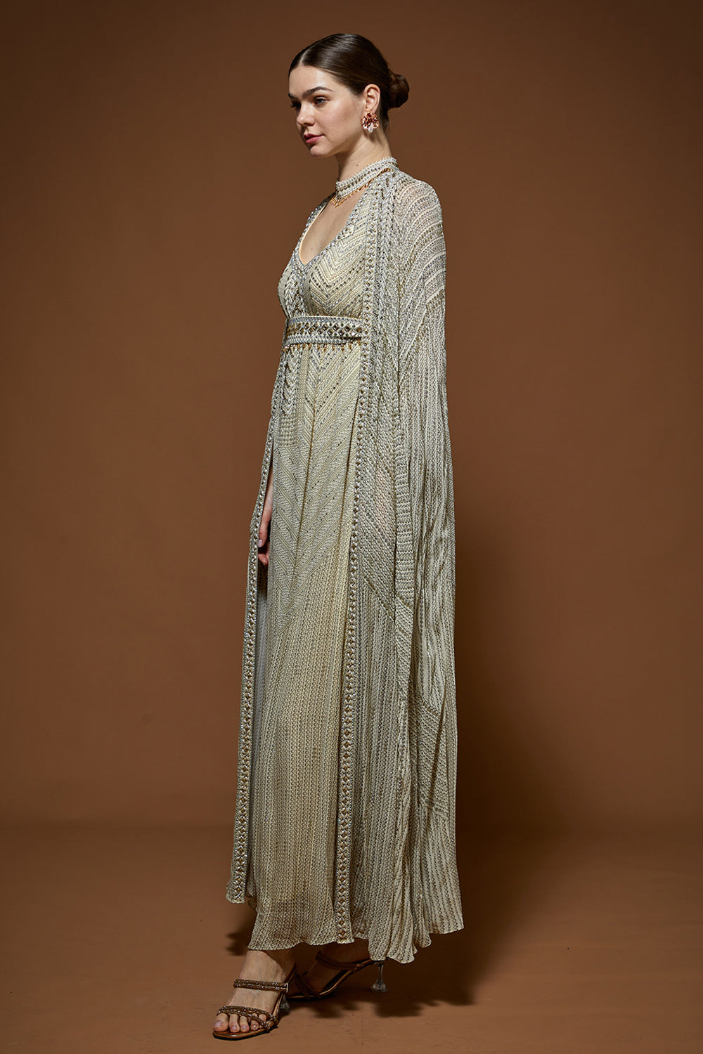 Ivory Kaftan