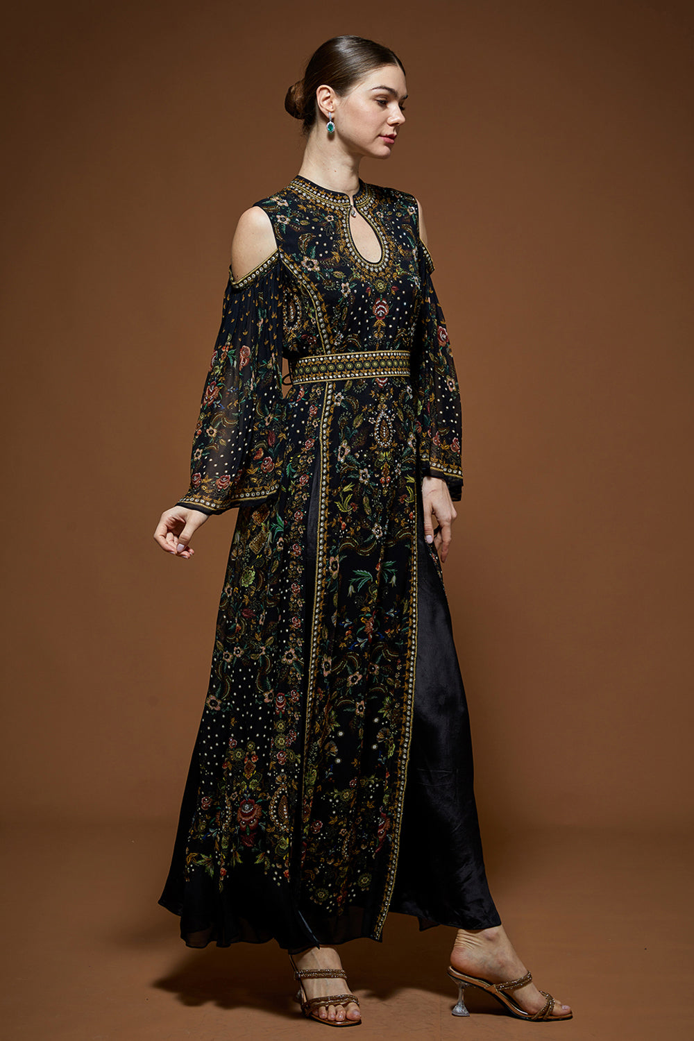 Black Kaftan