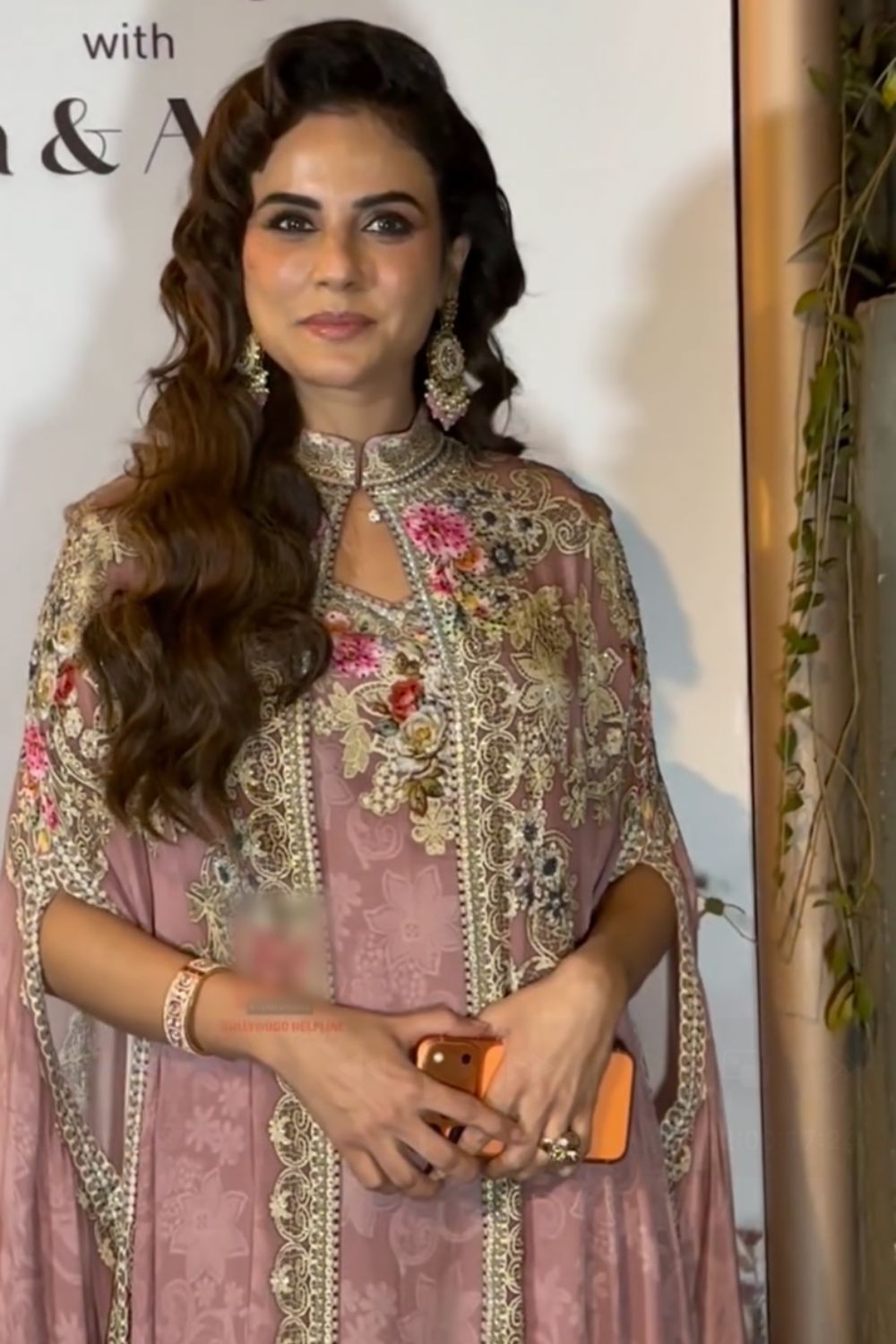 Sara Arfeen Khan In our Zuhur Cape Kaftan Gown