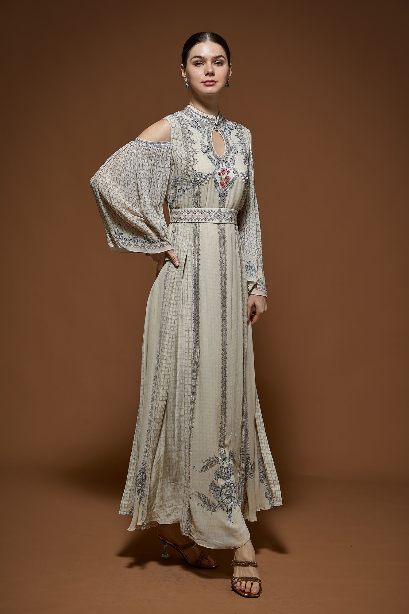 beige-kaftan-nr236-4