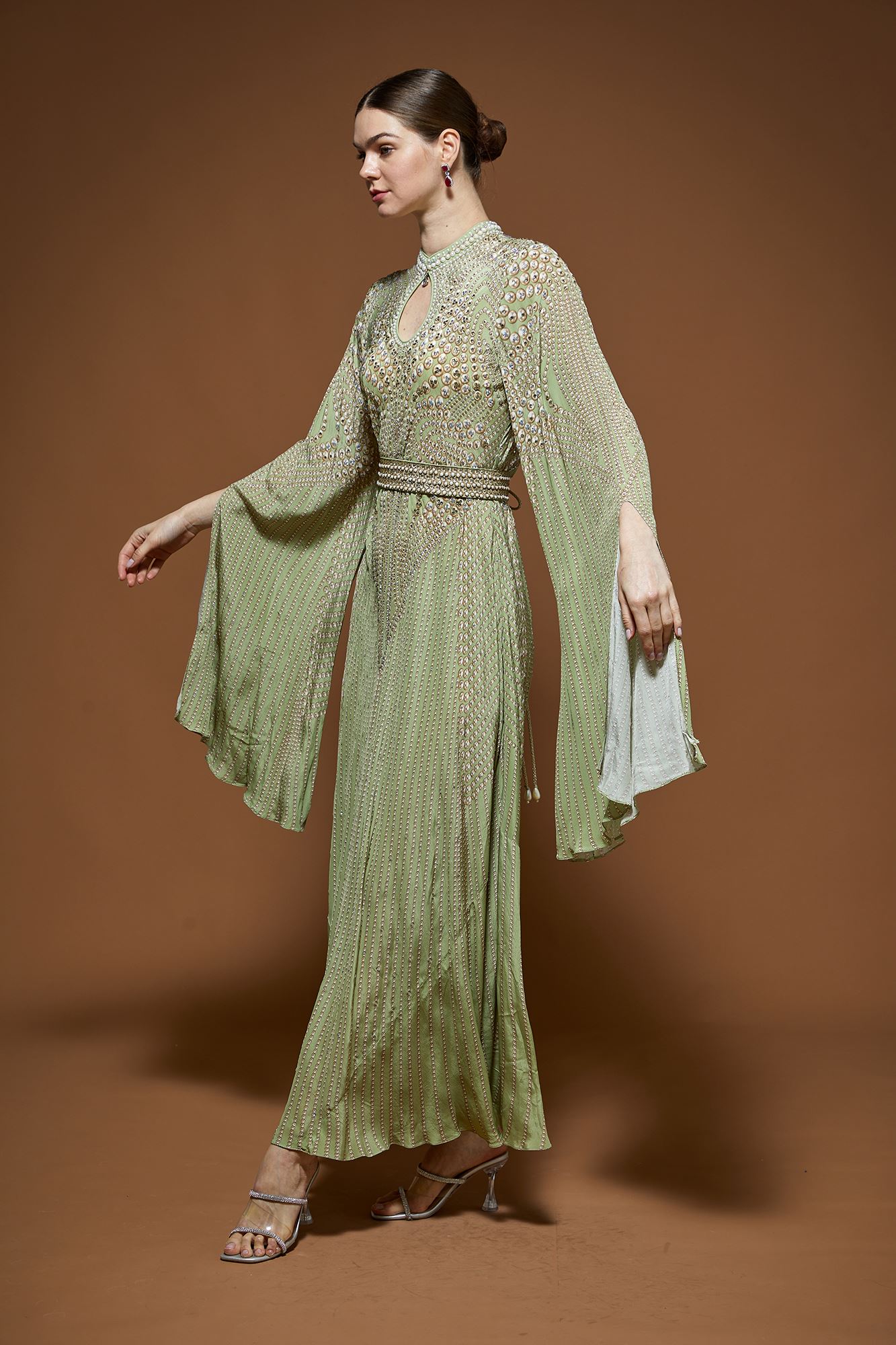 pale-green-gowns-nr299-2