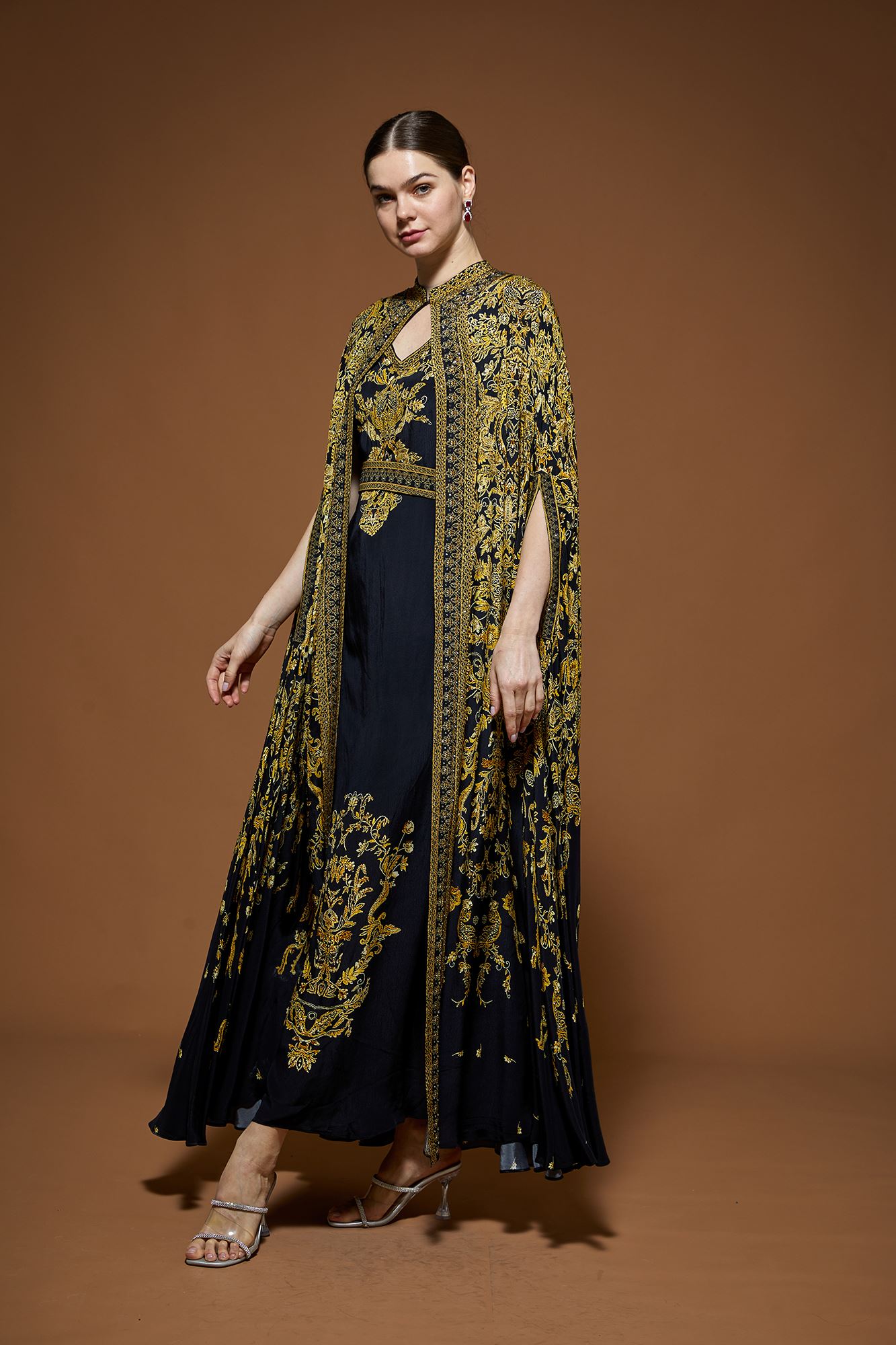 black-kaftan-nr320-3