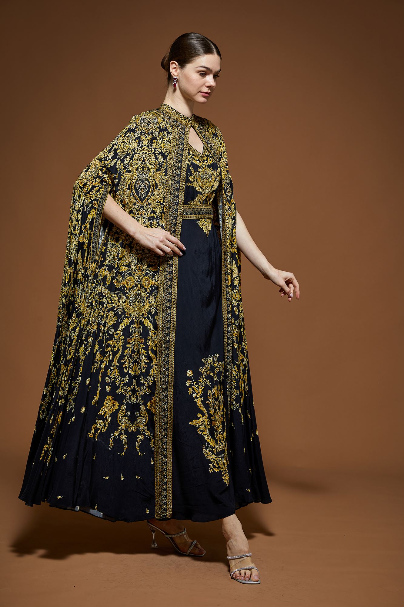 black-kaftan-nr320-4