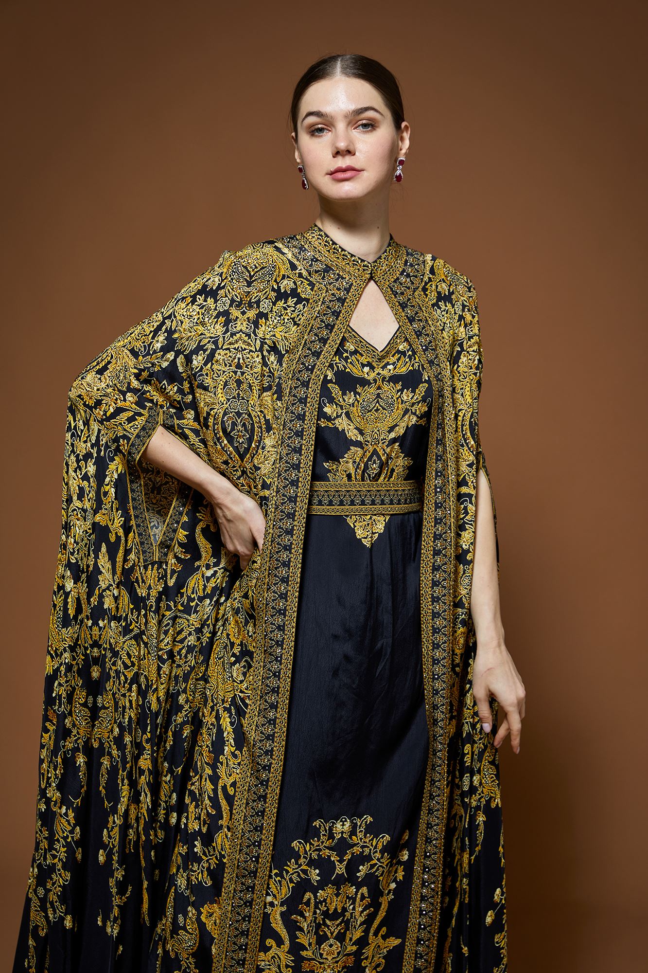 black-kaftan-nr320-5