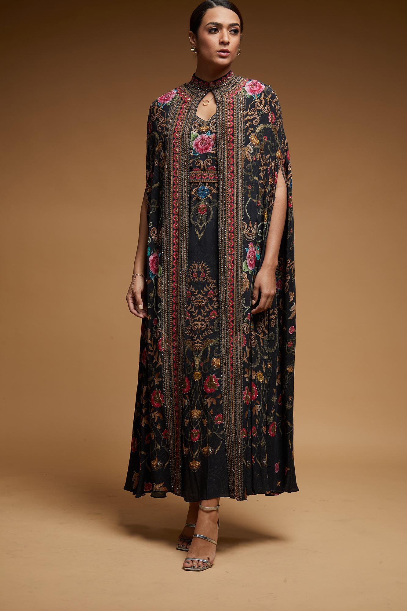 black-kaftan-nr327-2