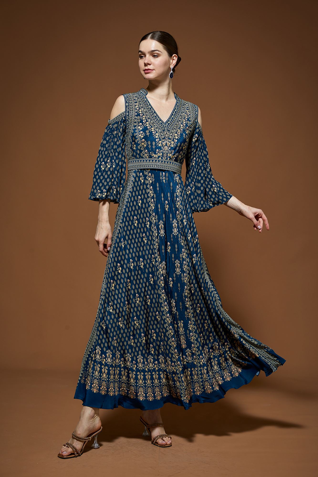 blue-gowns-nrs500-1