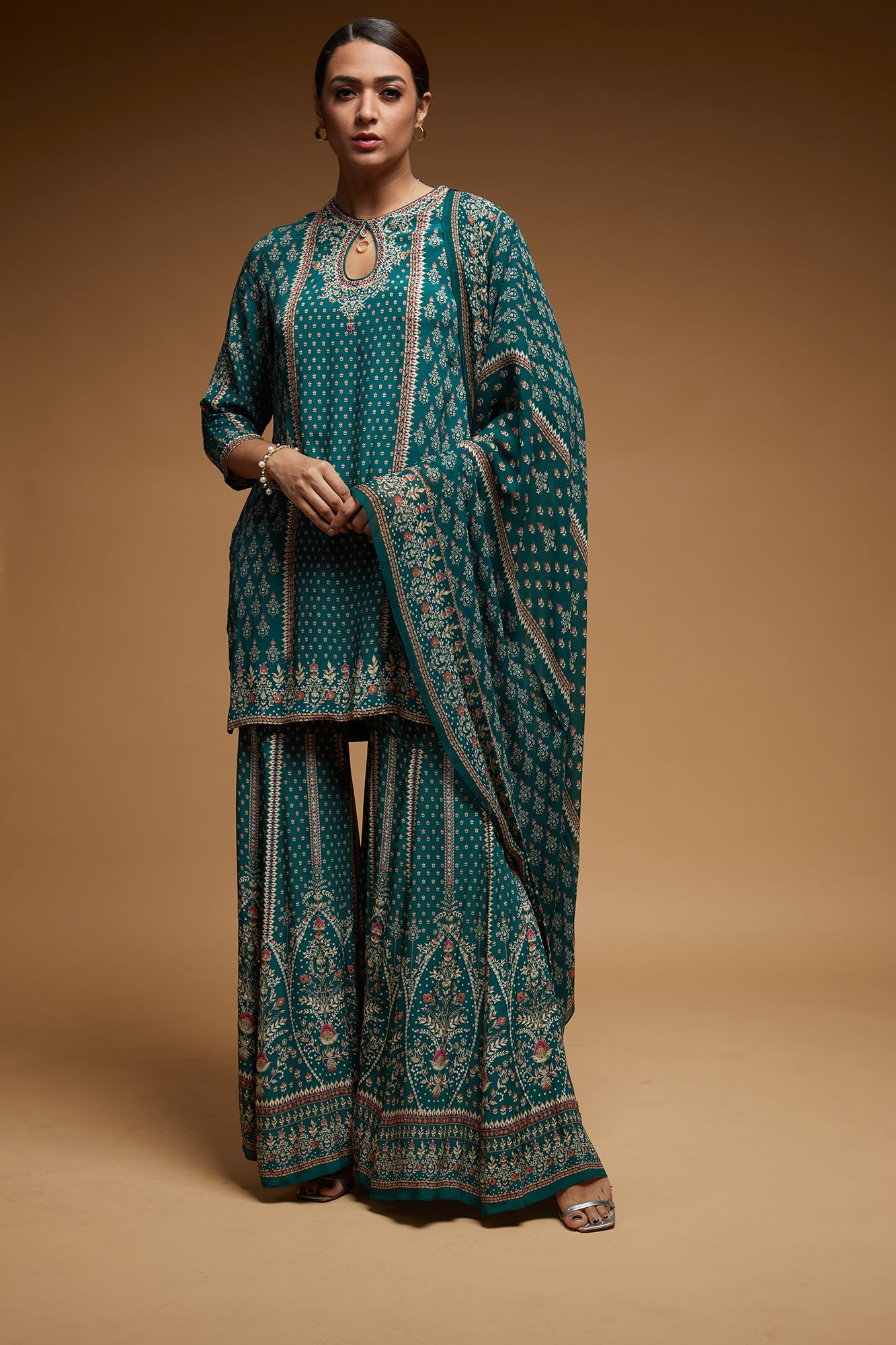 teal-sharara-nrs576-1