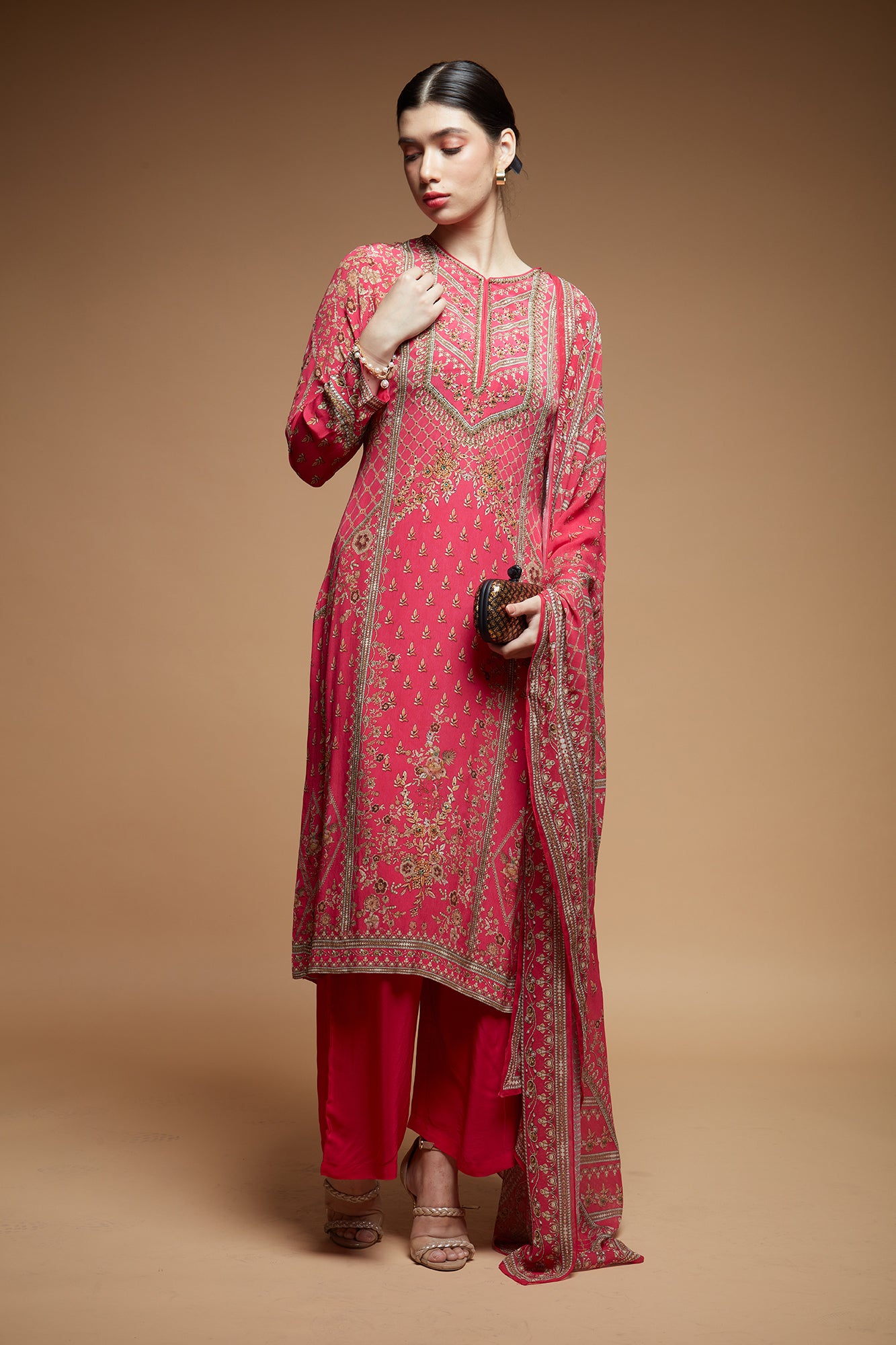 fuchsia-kurta-suit-set-nrs634-3