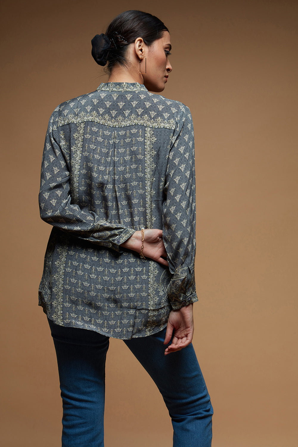 Booti Grey Shirt