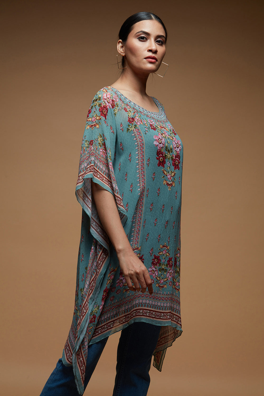 Aqua Color Short Farasha